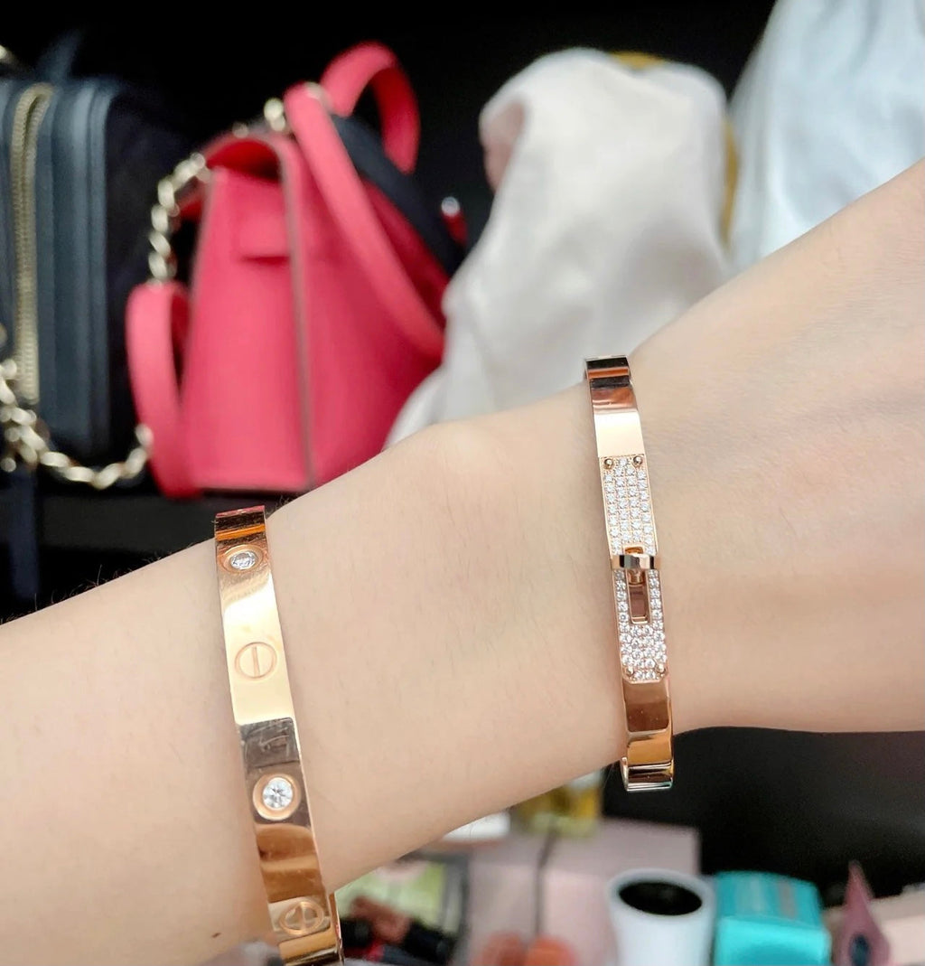 18K Kelly Small Model Diamond Hermes Bracelet