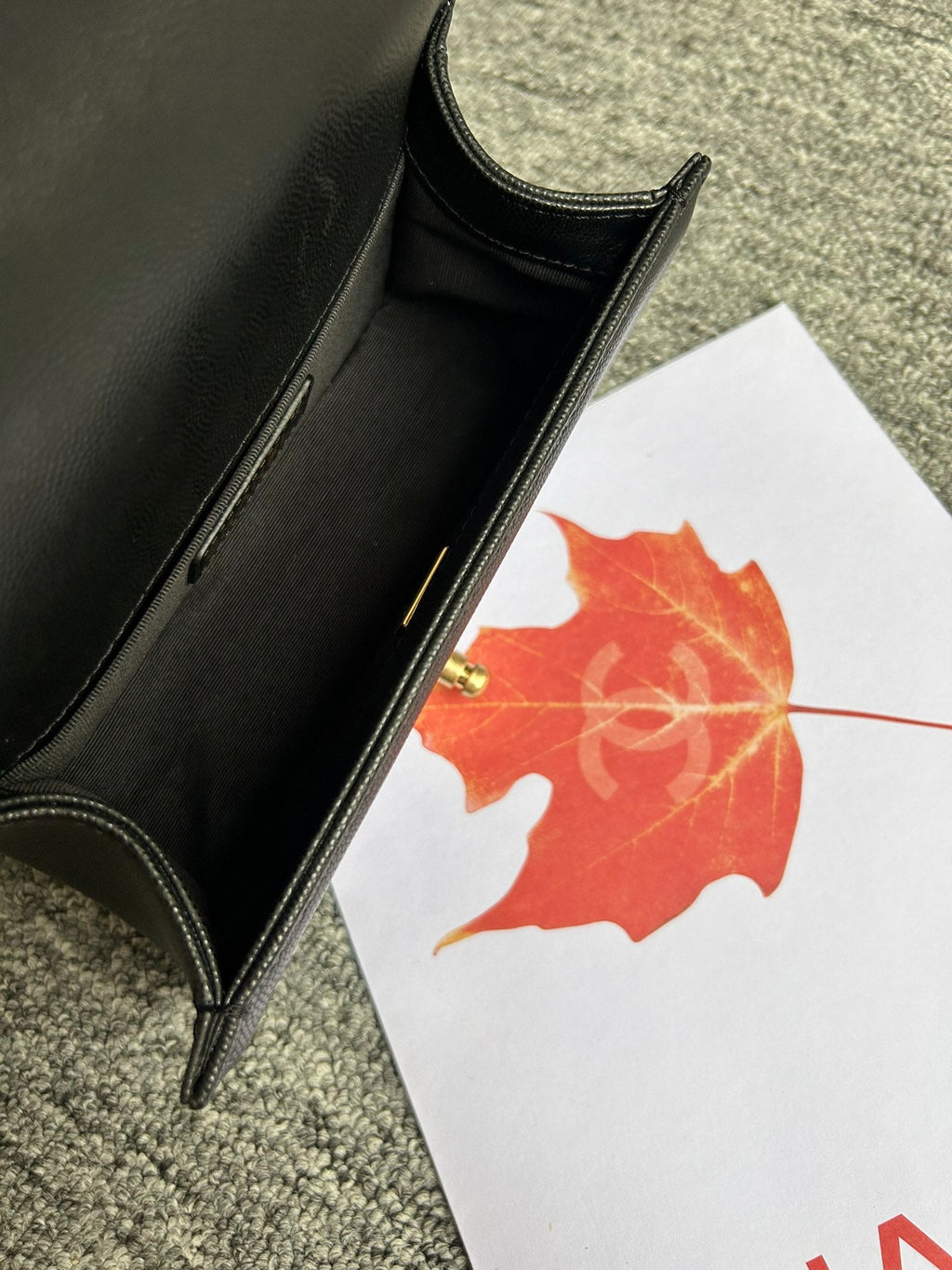 CHANEL BOY BAG SMALL 20 BLACK CHEVRON CAVIAR GOLD HARDWARE