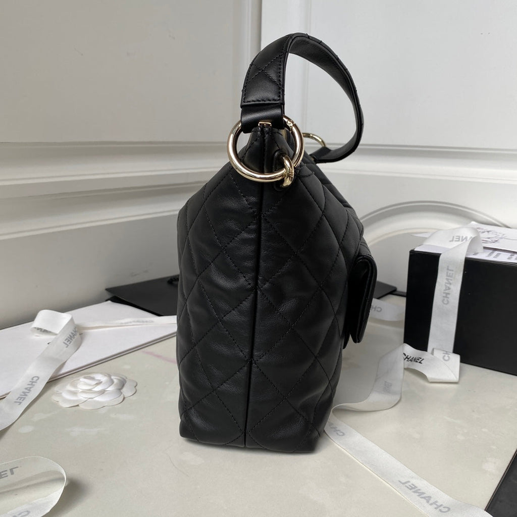 CHANEL HOBO 28CM BLACK LAMBSKIN GOLD HARDWARE