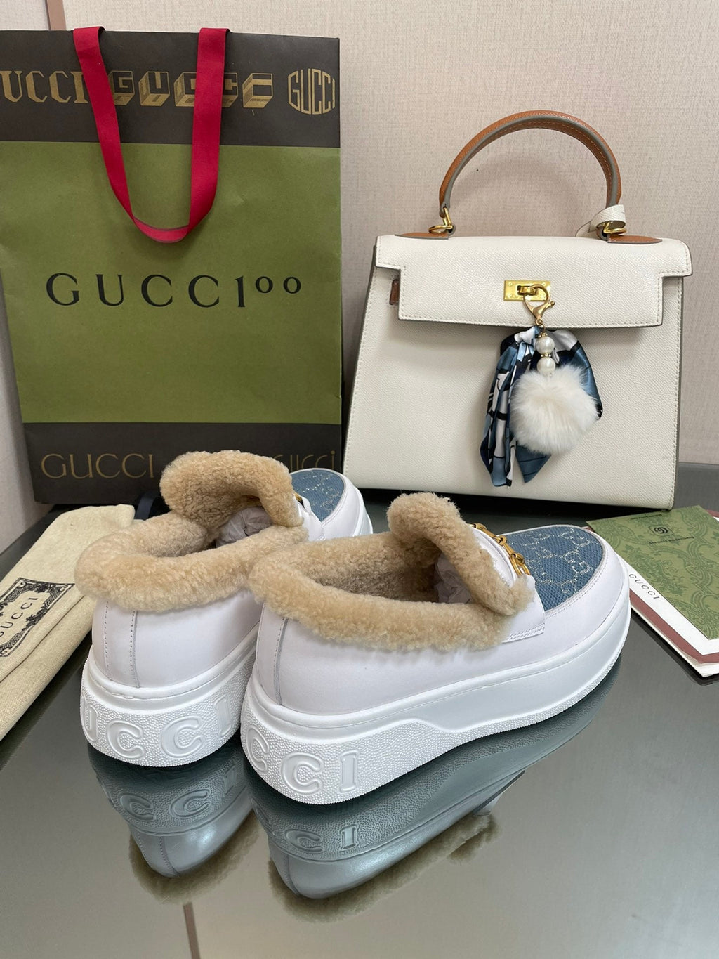 GUCCI LOAFER IN BLUE JACQUARD MIX WHITE CALFSKIN WITH BEIGE WOOL LINING