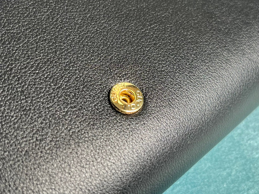 GUCCI BLONDIE SHOULDER BAG 21 IN BLACK CALFSKIN GOLD HARDWARE