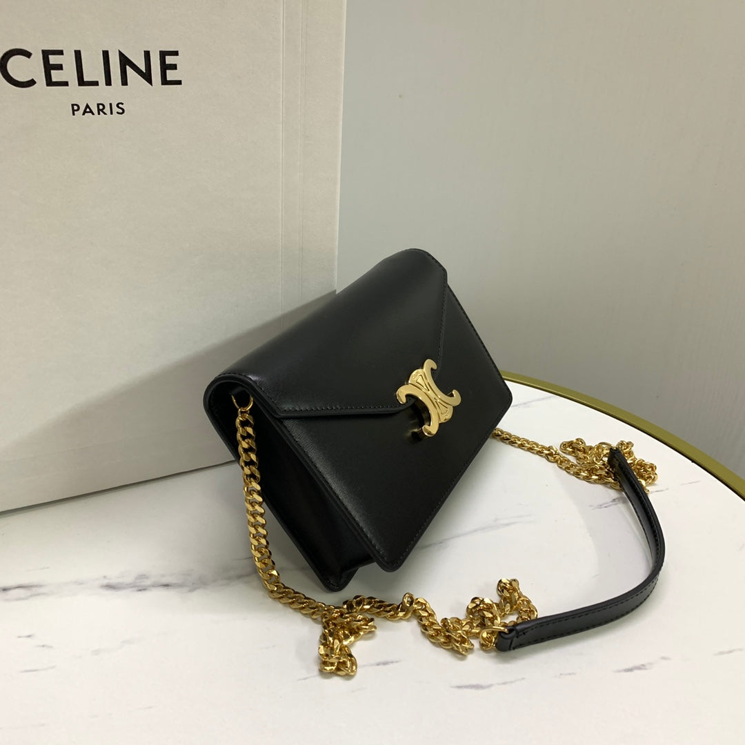 CELINE WALLET ON CHAIN MARGO 19 IN BLACK SMOOTH CALFSKIN GOLD HARDWARE