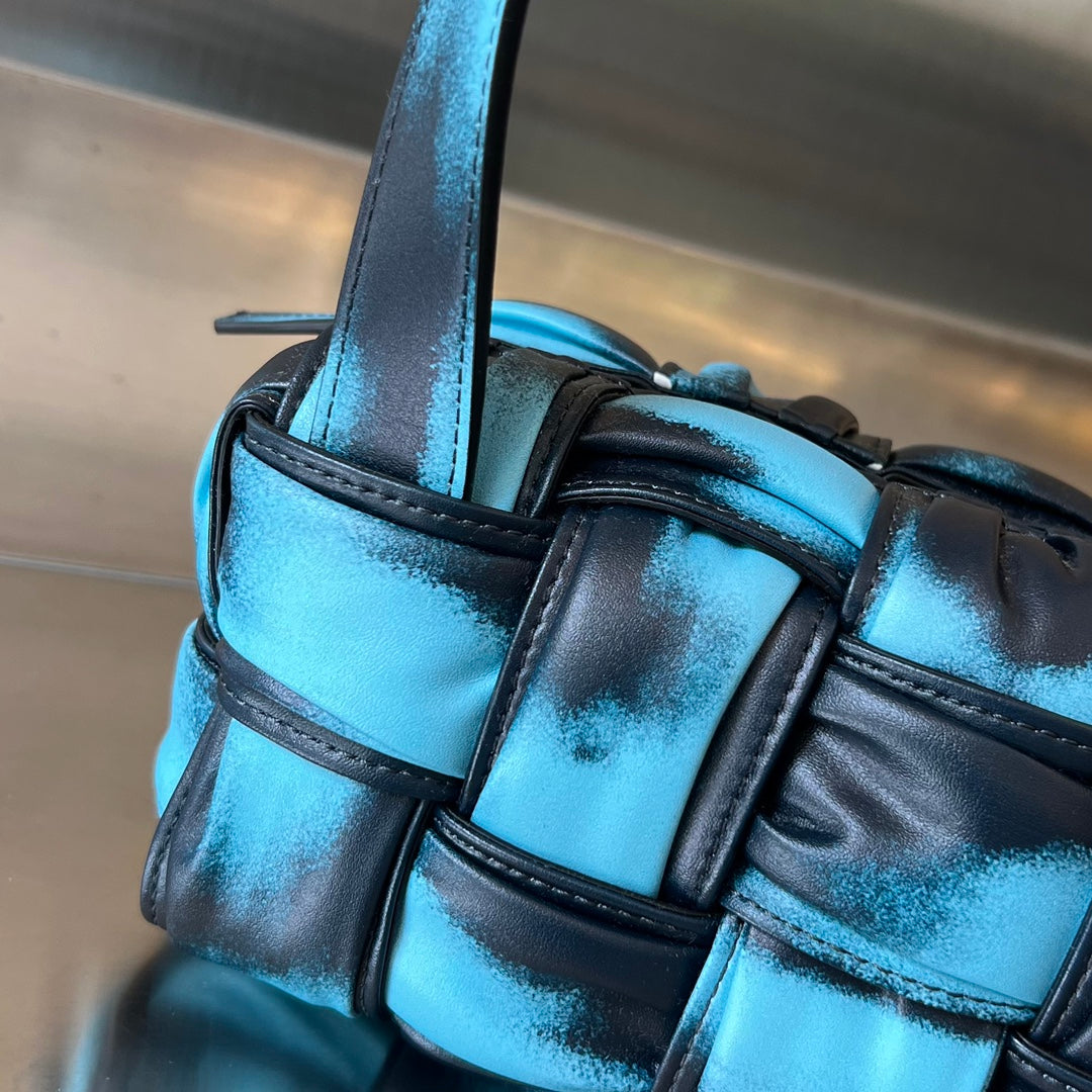 BOTTEGA VENETA SMALL BRICK CASSETTE 23 IN SKY BLUE MIX BLACK LAMBSKIN