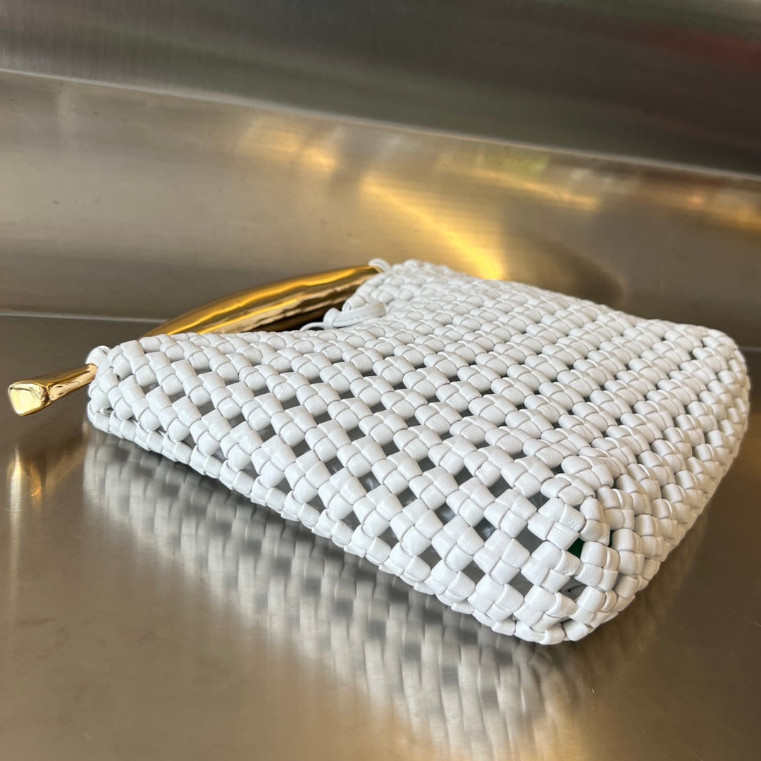BOTTEGA VENETA SARDINE 29 BAG IN WHITE LAMBSKIN