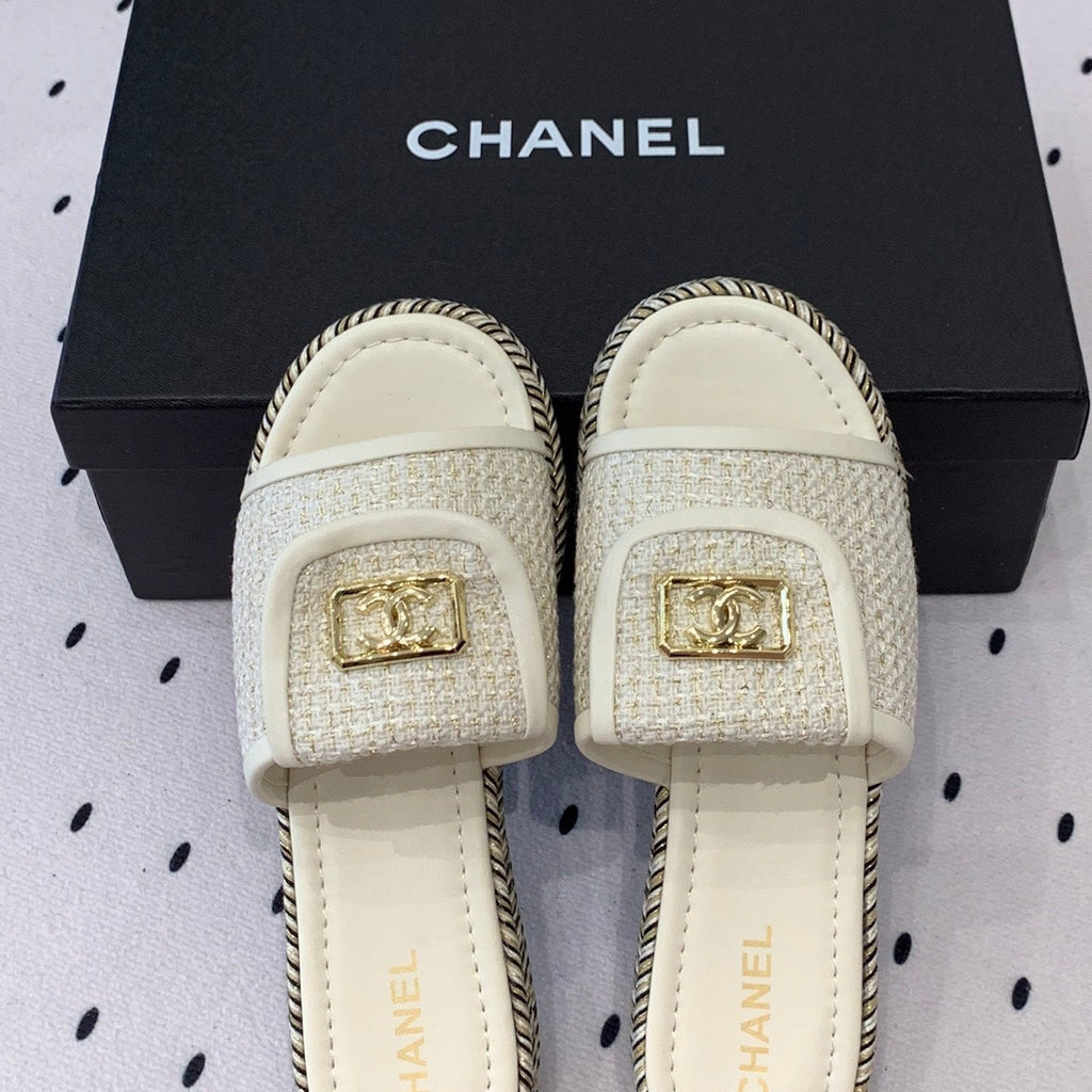 CHANEL Double  Women New Trendy Calfskin Slippers White