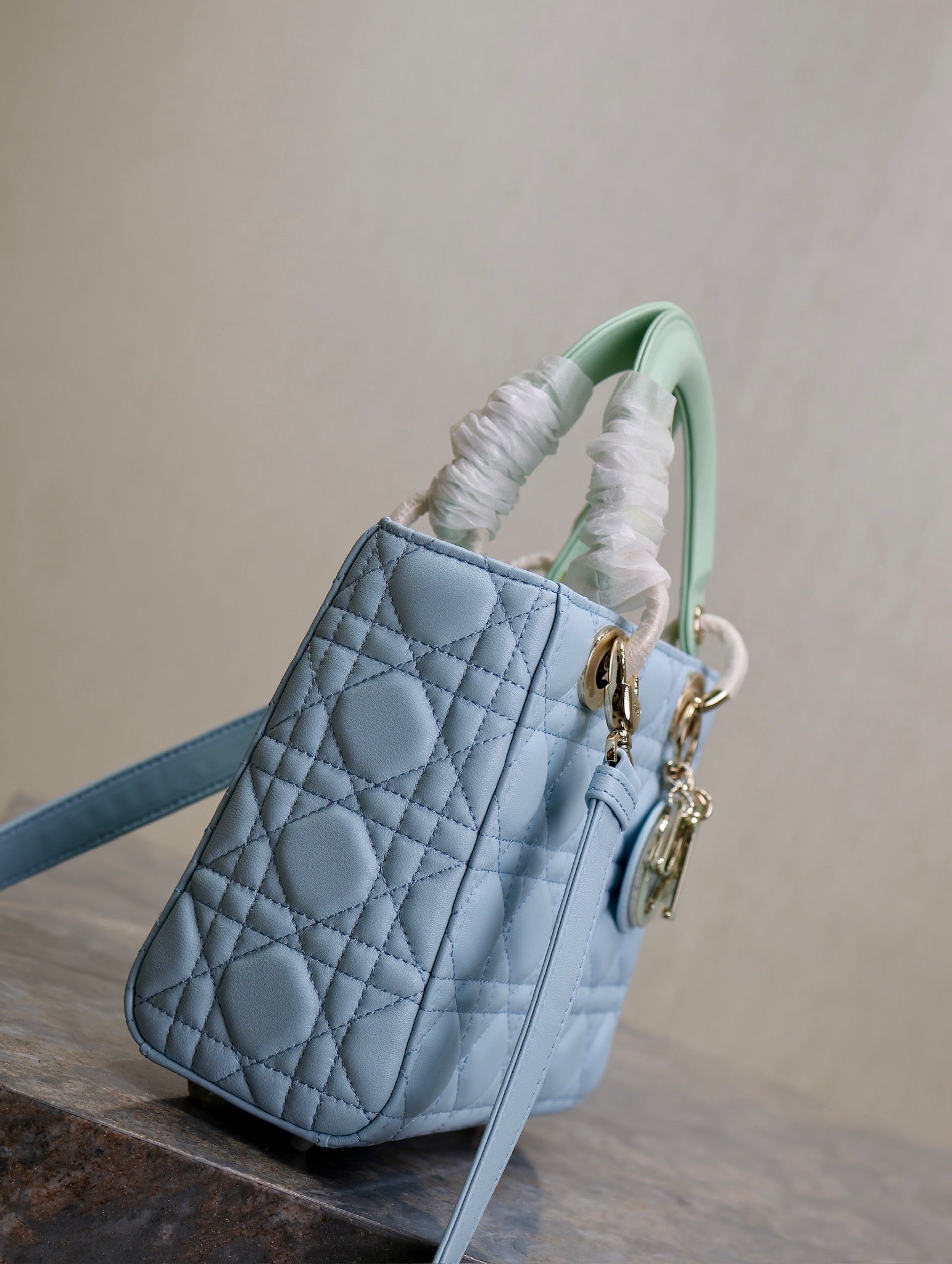 DIOR MEDIUM LADY BAG 20 IN BABY BLUE QUILTED MACROCANNAGE CALFSKIN GREEN STRAP