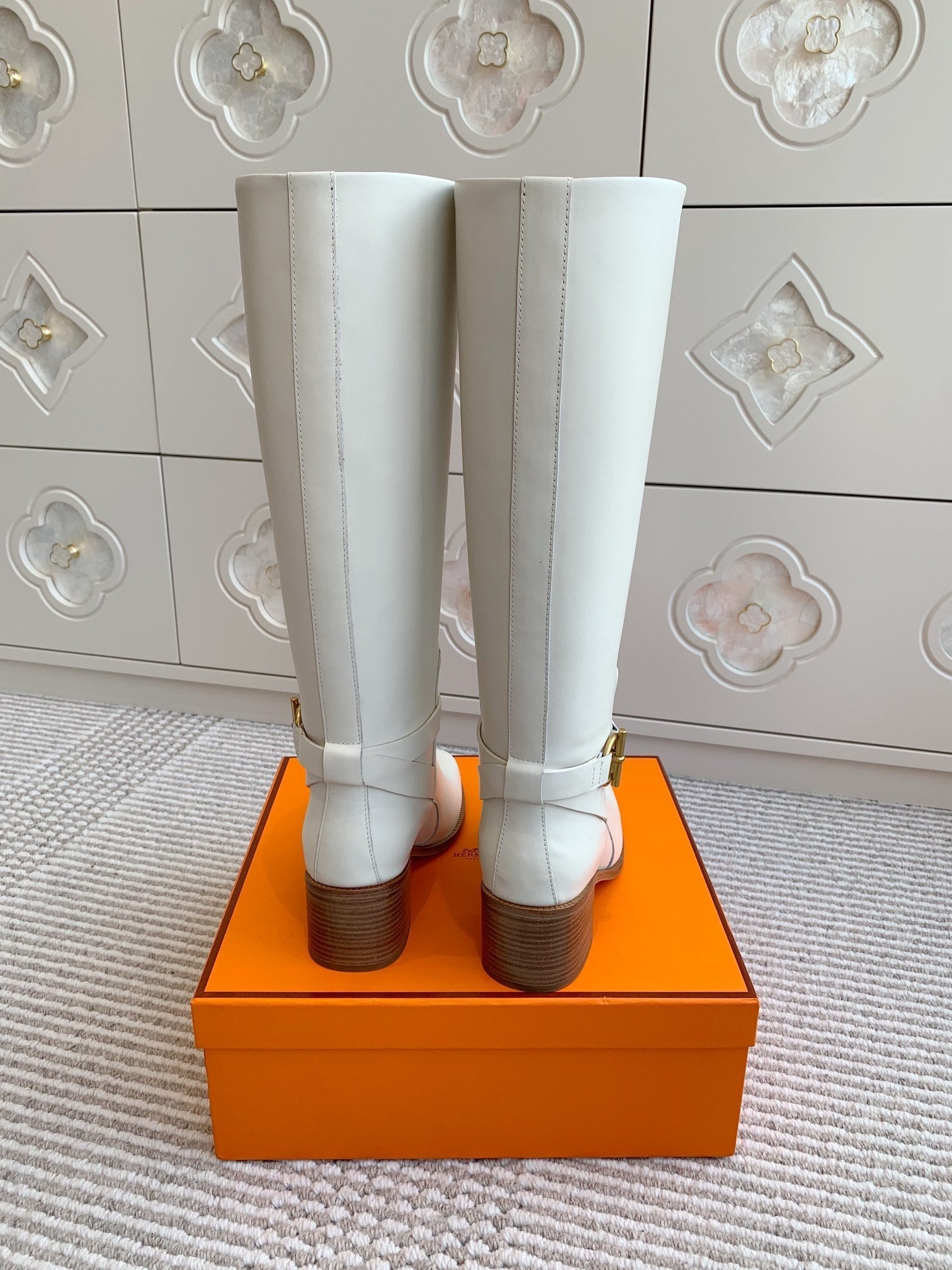 HERMES 25S TALL BOOTS 50 MM IN WHITE CALFSKIN WITH GOLD HARDWARE