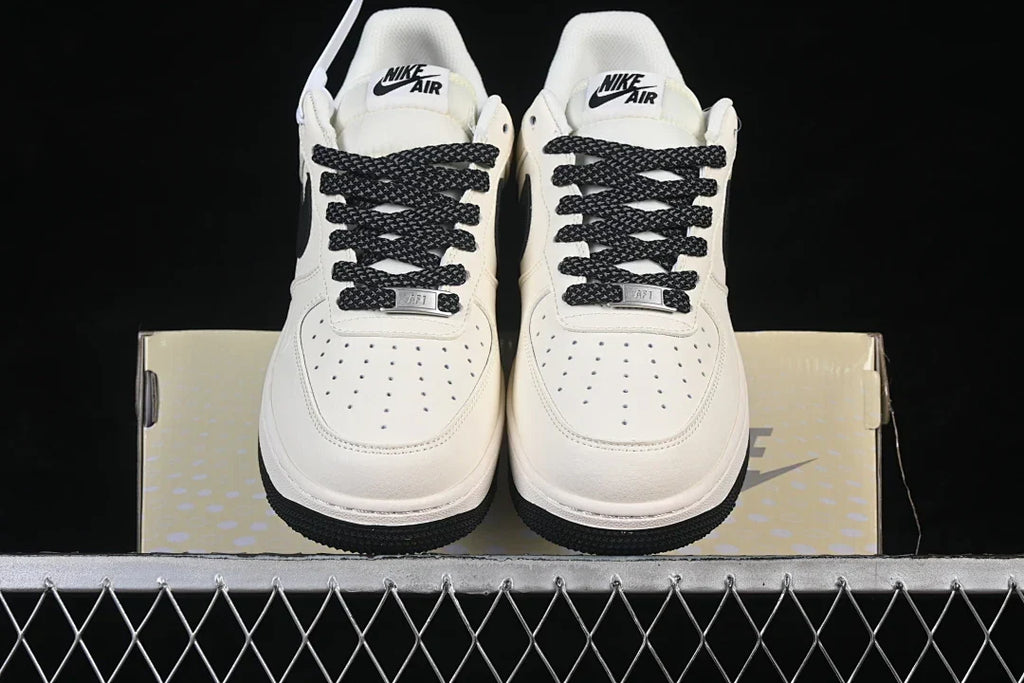Nike Air Force 1 "B/W"