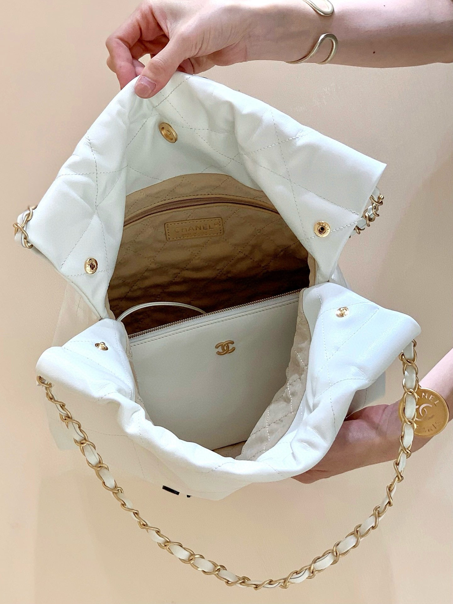CHANEL HOBO BAG 37 WHITE  BLACK LAMBSKIN GOLD HARDWARE