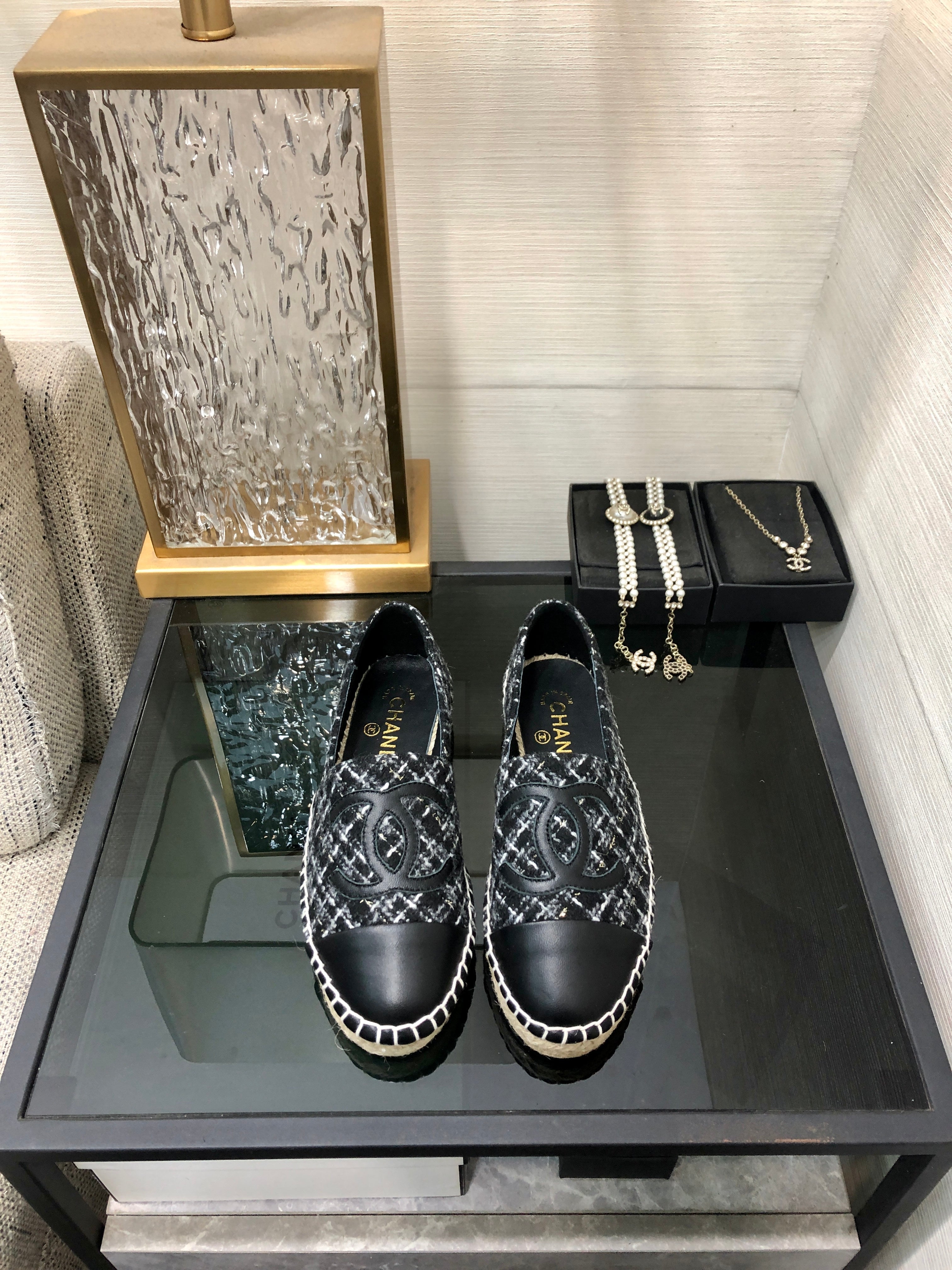 CHANEL ESPADRILLE BLACK MIX WHITE TWEED FABRIC AND CALFSKIN FLATS