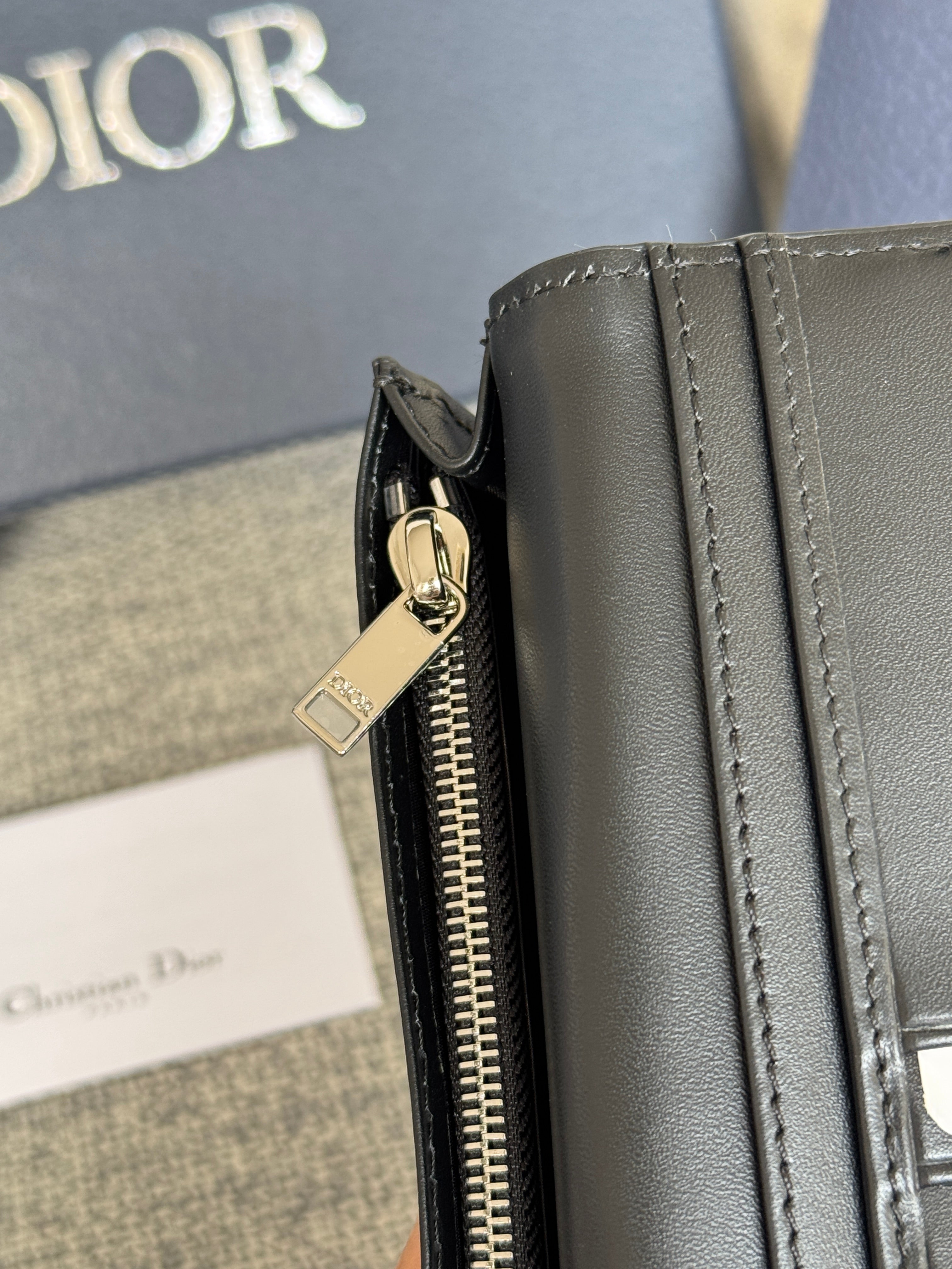 DIOR VERTICAL LONG WALLET 19 IN BLACK MONOGRAM OBLIQUE JACQUARD