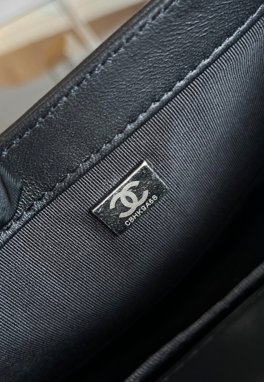 CHANEL 25S BOY BAG 20 IN BLACK LAMBSKIN