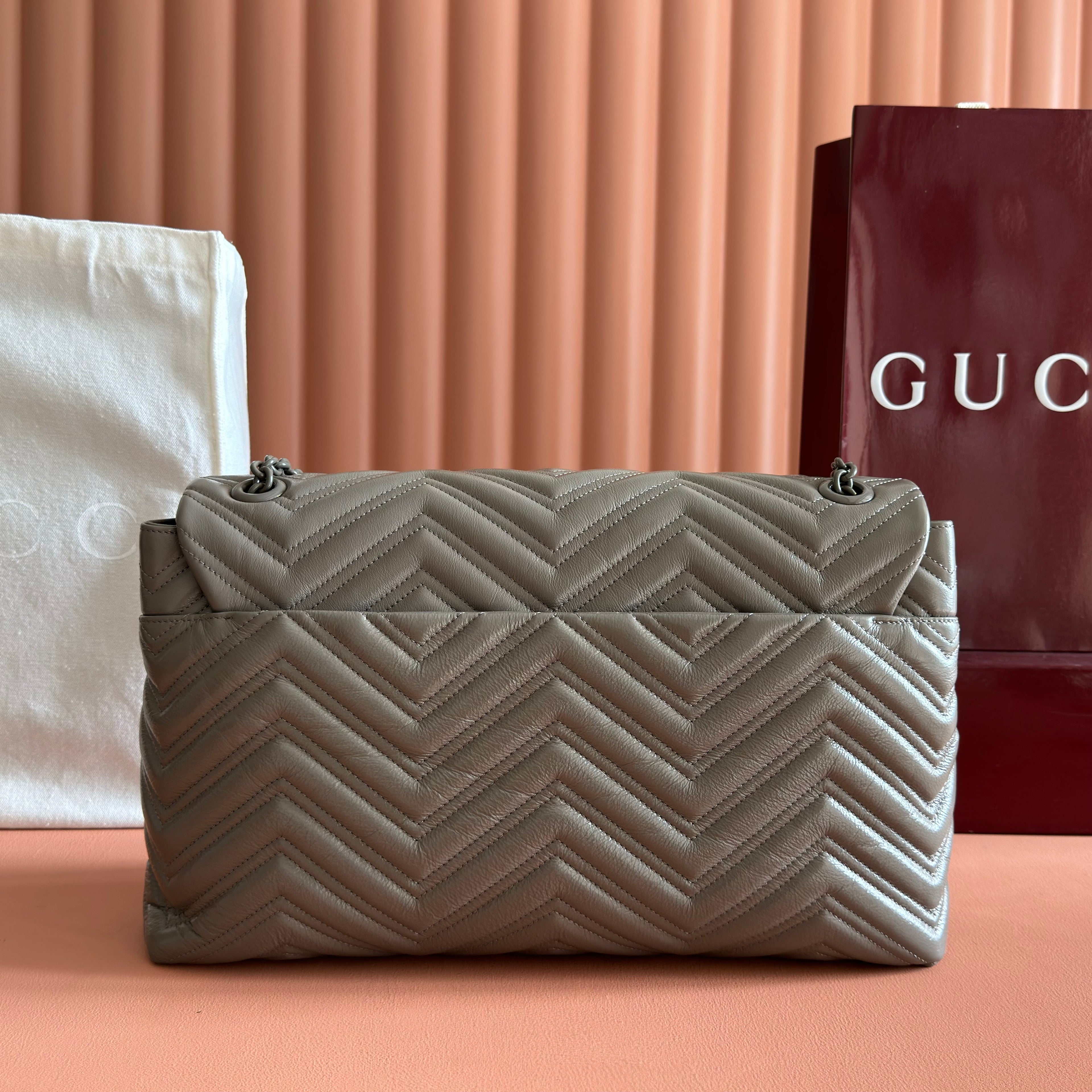 GUCCI 26S  MARMONT BAG 37 IN BROWNISH GRAY CALFSKIN