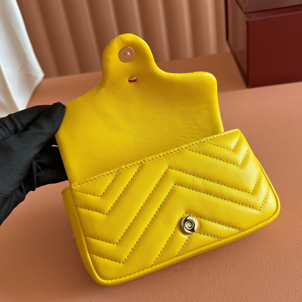 GUCCI 26S  MARMONT BAG 16 IN YELLOW LAMBSKIN