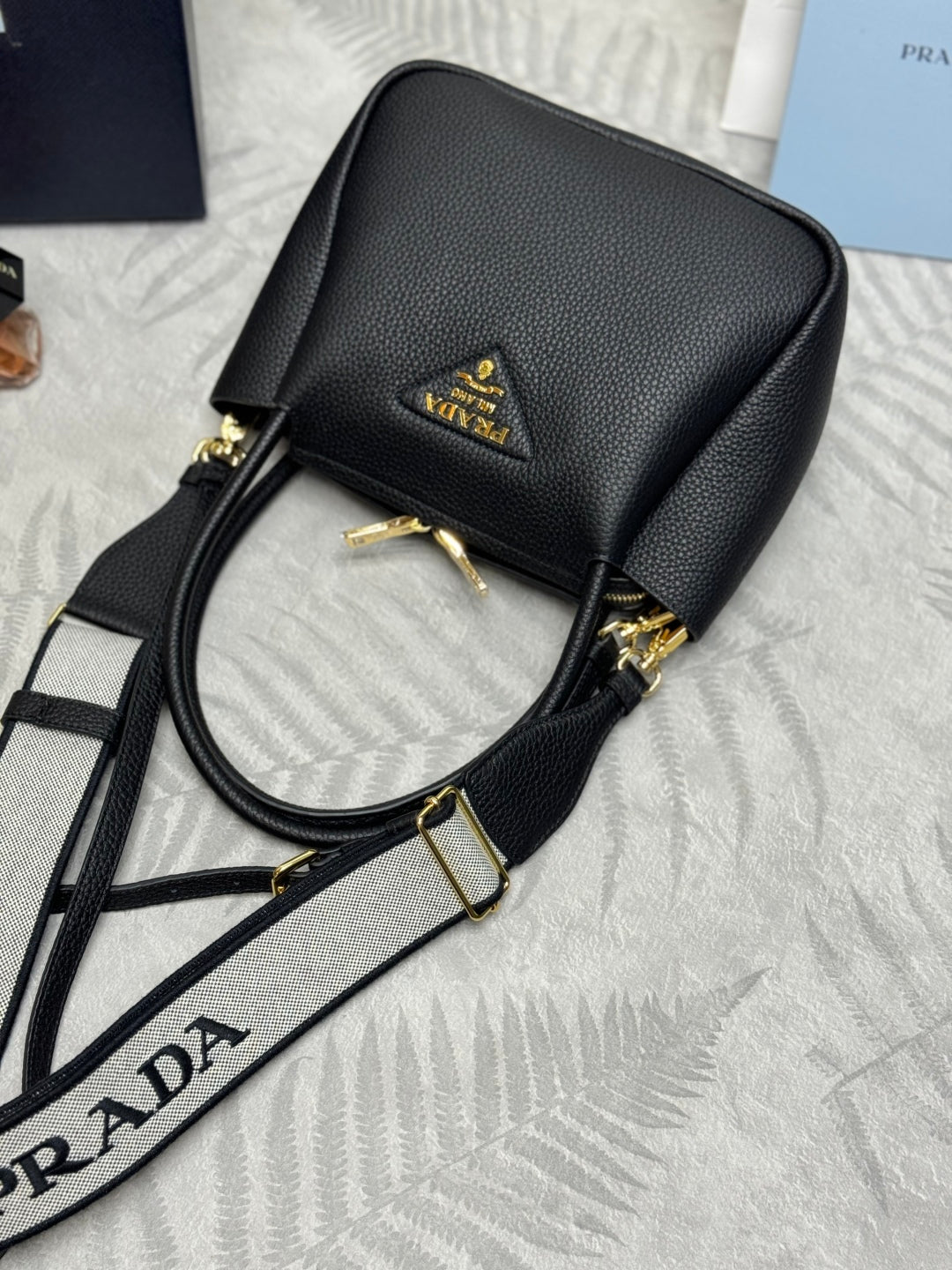 PRADA 25S SMALL BAG 23 IN BLACK CALFSKIN GOLD HARDWRE