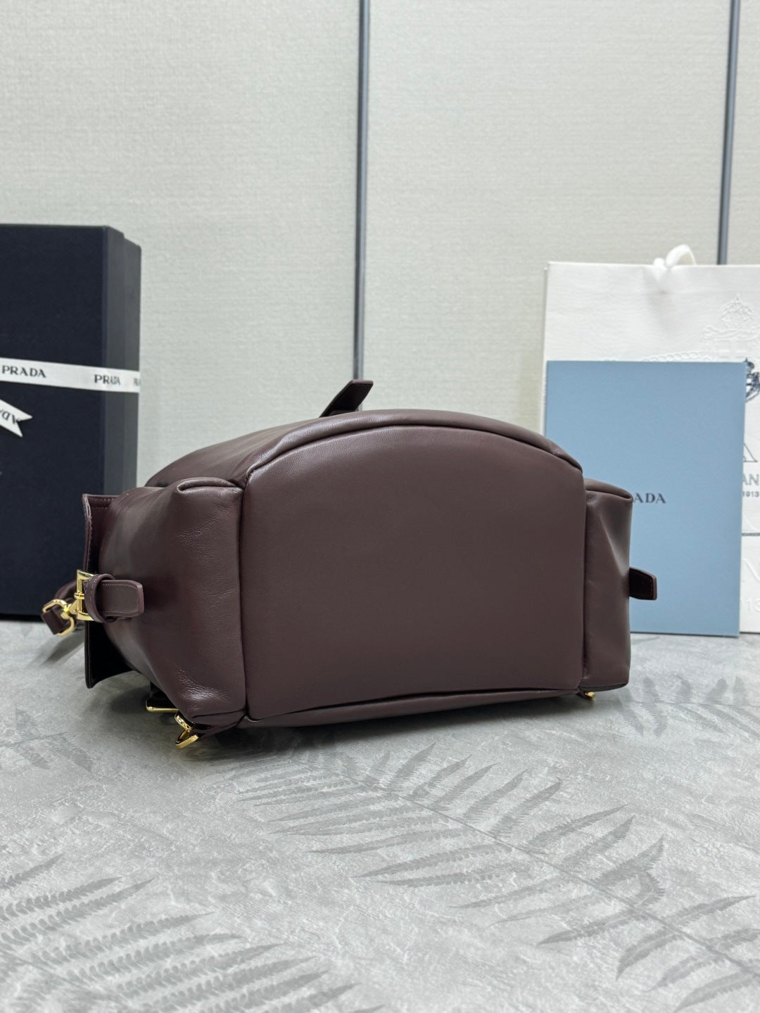 PRADA 25S EXPLORE MEDIUM BACKPACK 29 IN SIENNA CALFSKIN GOLD HARDWRE