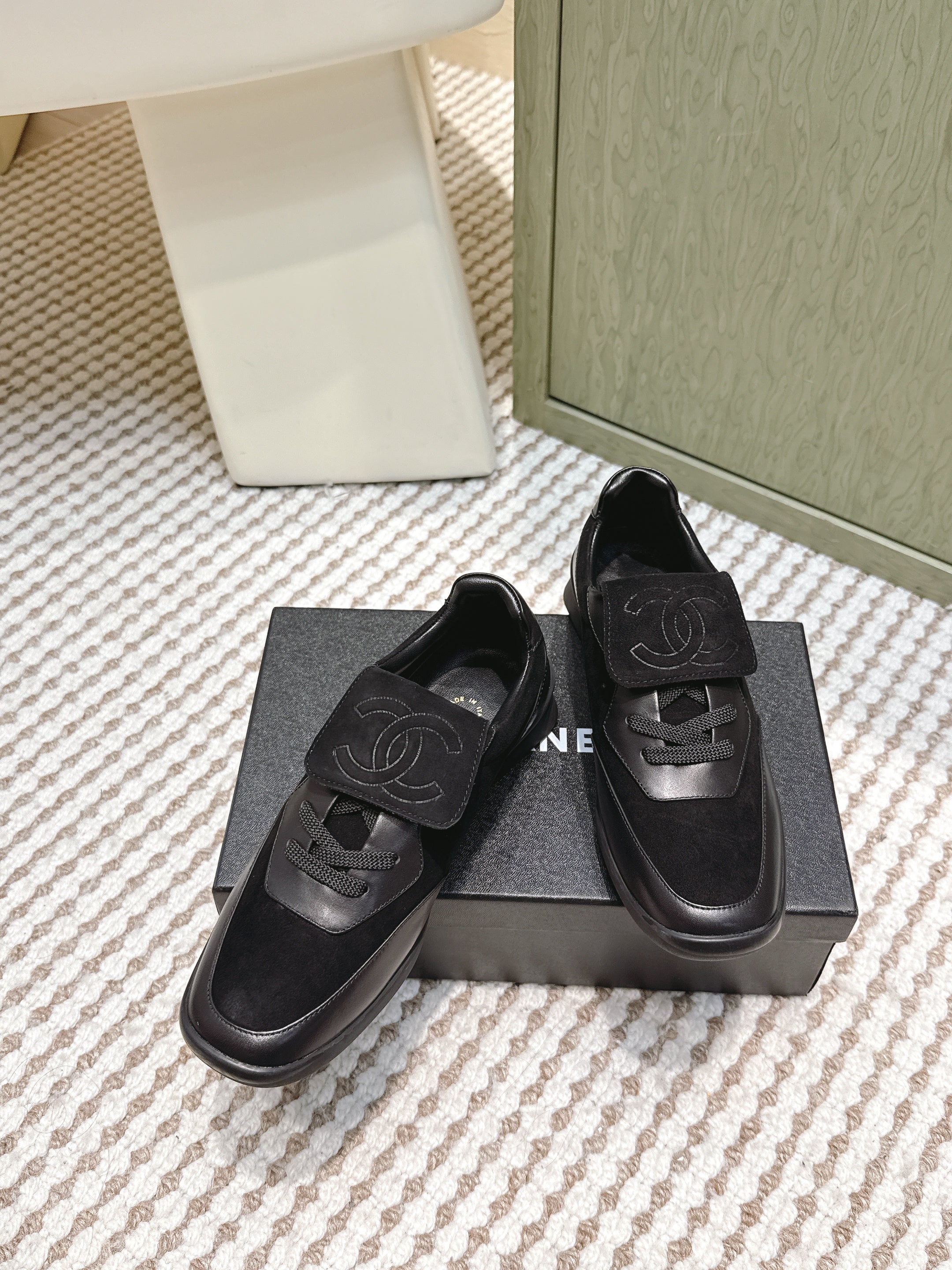 CHANEL 25S SNEAKERS 35MM IN BLACK SUEDE WITH VELCRO STRAPS