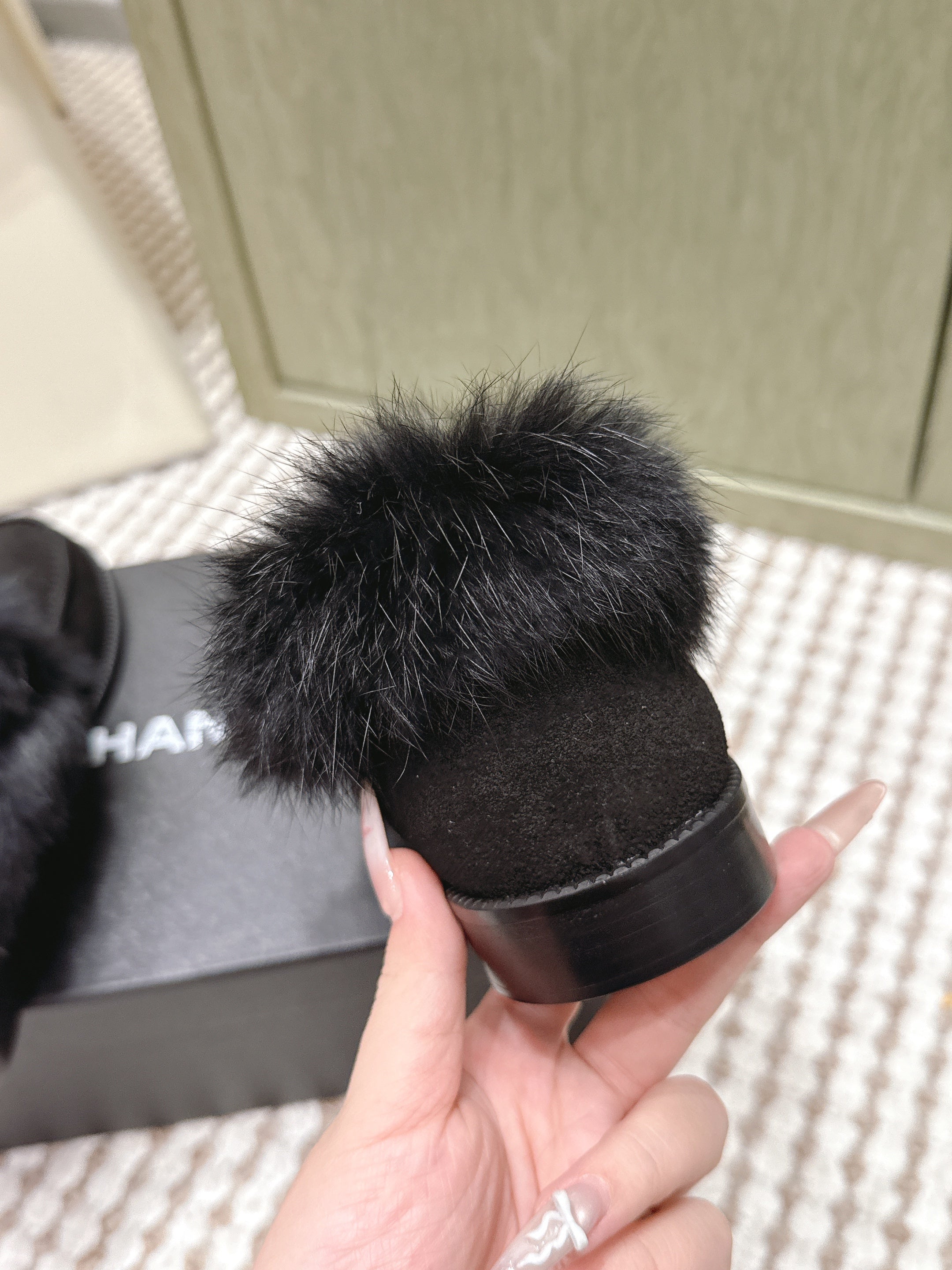CHANEL 25S LOAFERS MOASIN IN BLACK SUEDE WITH MINK FUR LINING
