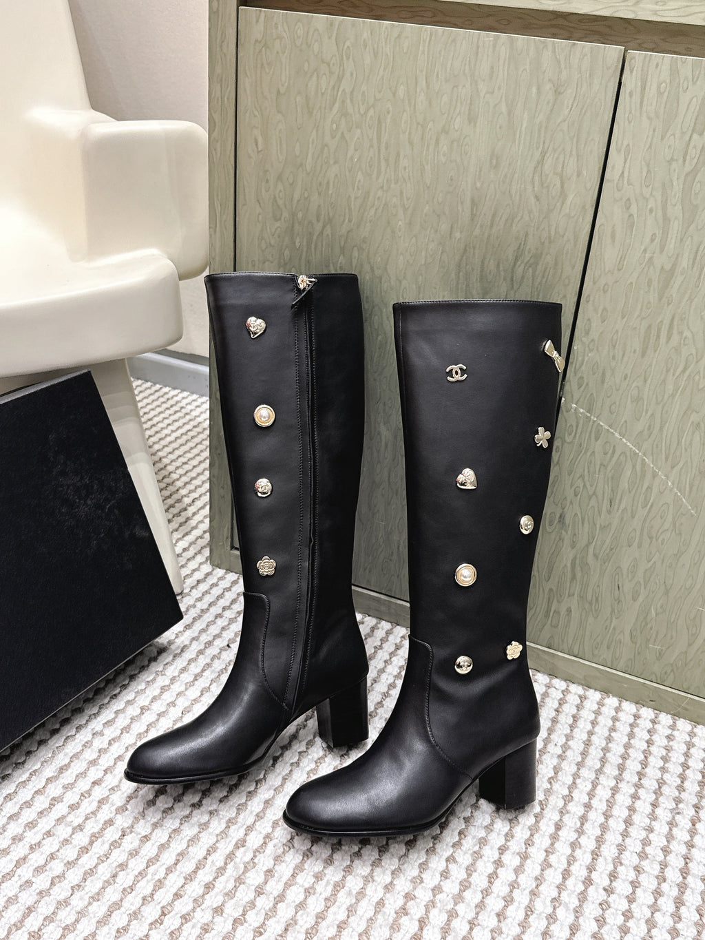 CHANEL 25S KNEE-HIGH BOOTS IN BLACK CALFSKIN WITH RHINESTONES
