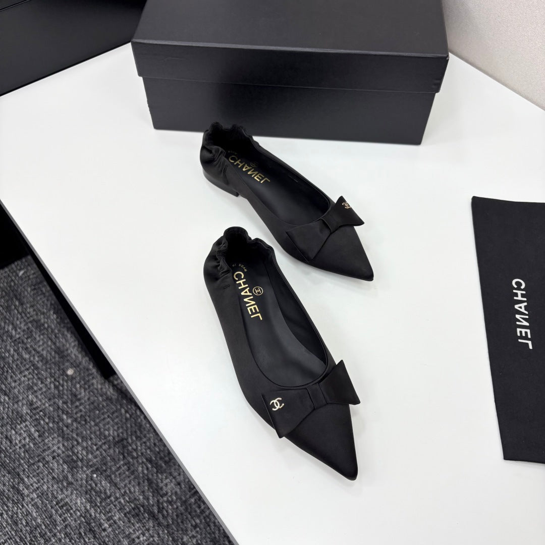 CHANEL BALLET FLATS 25S IN BLACK SATIN WITH BOW