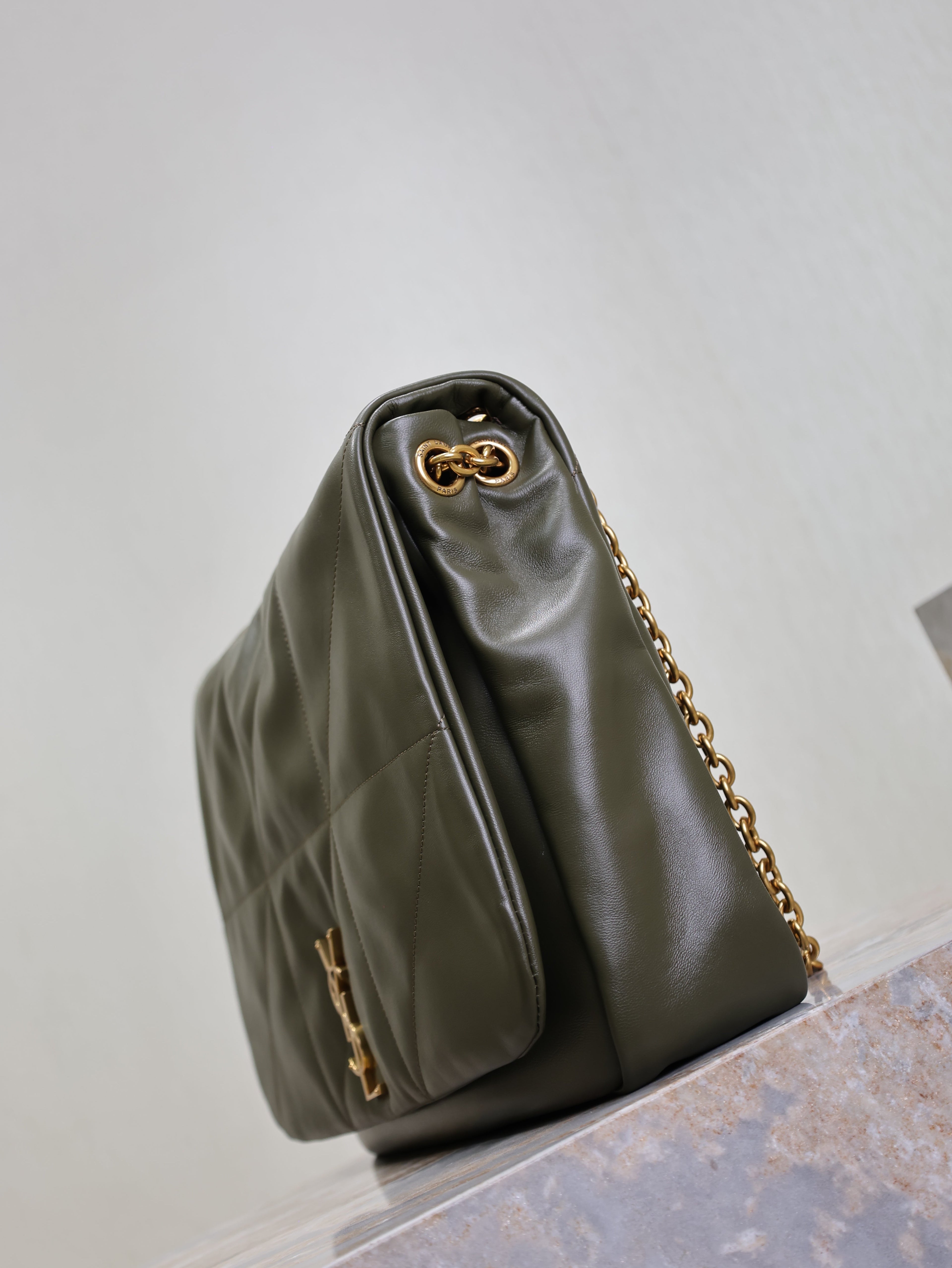 YSL 25S LARGE JAMIE 43 IN LIGHT MUSK LAMBSKIN GOLD HARDWARE