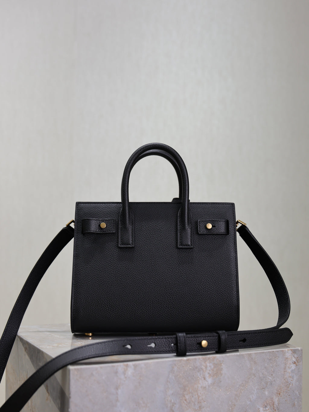 YSL 25S SAC DE JOUR 22 IN BLACK SUPPLE GRAINED CALFSKIN GOLD HARDWRE