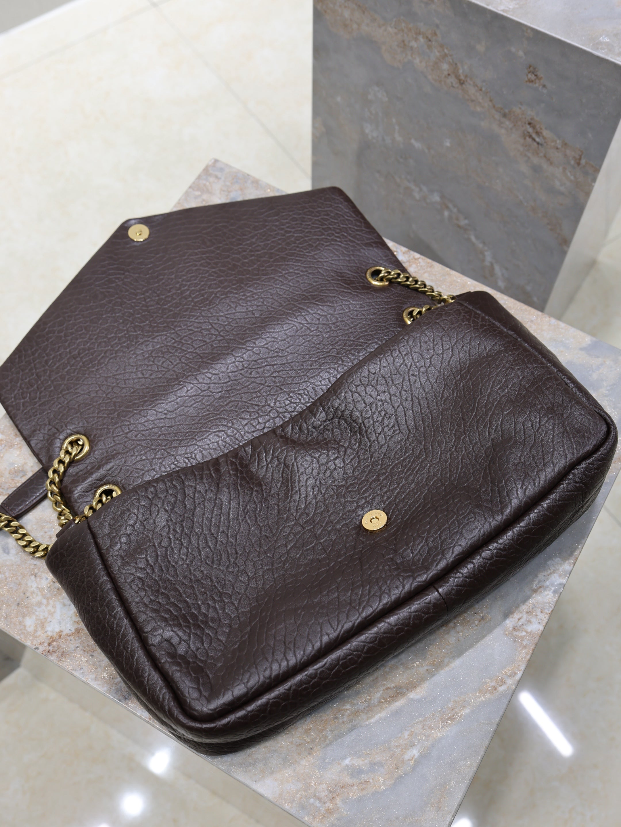 YSL 25S CALYPSO GM 38 IN DARK CHOCOLATE CALFSKIN GOLD HARDWARE