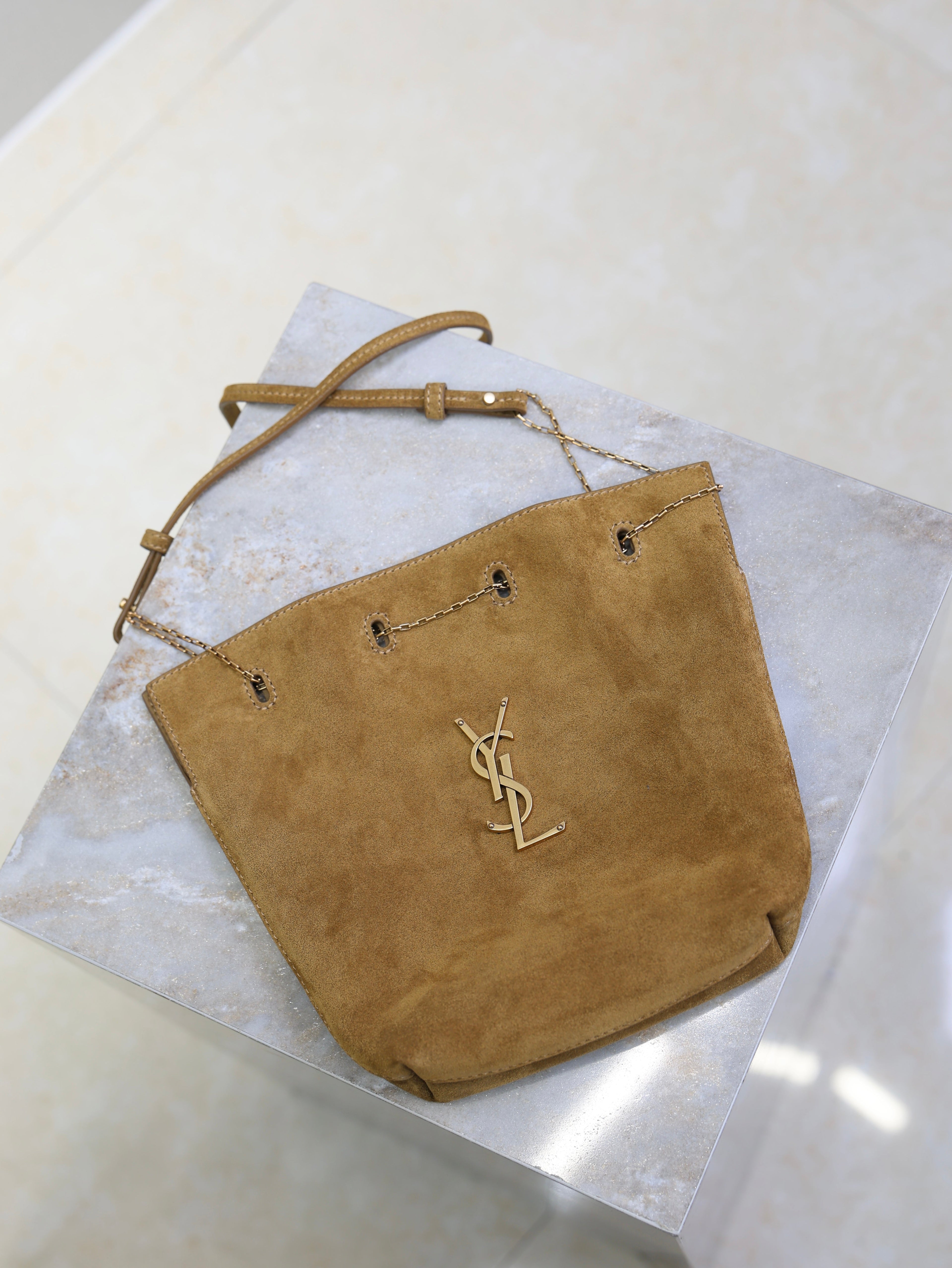 YSL 25S POCHON BAG 24 IN CARAMEL COGNAC SUEDE GOLD HARDWRE