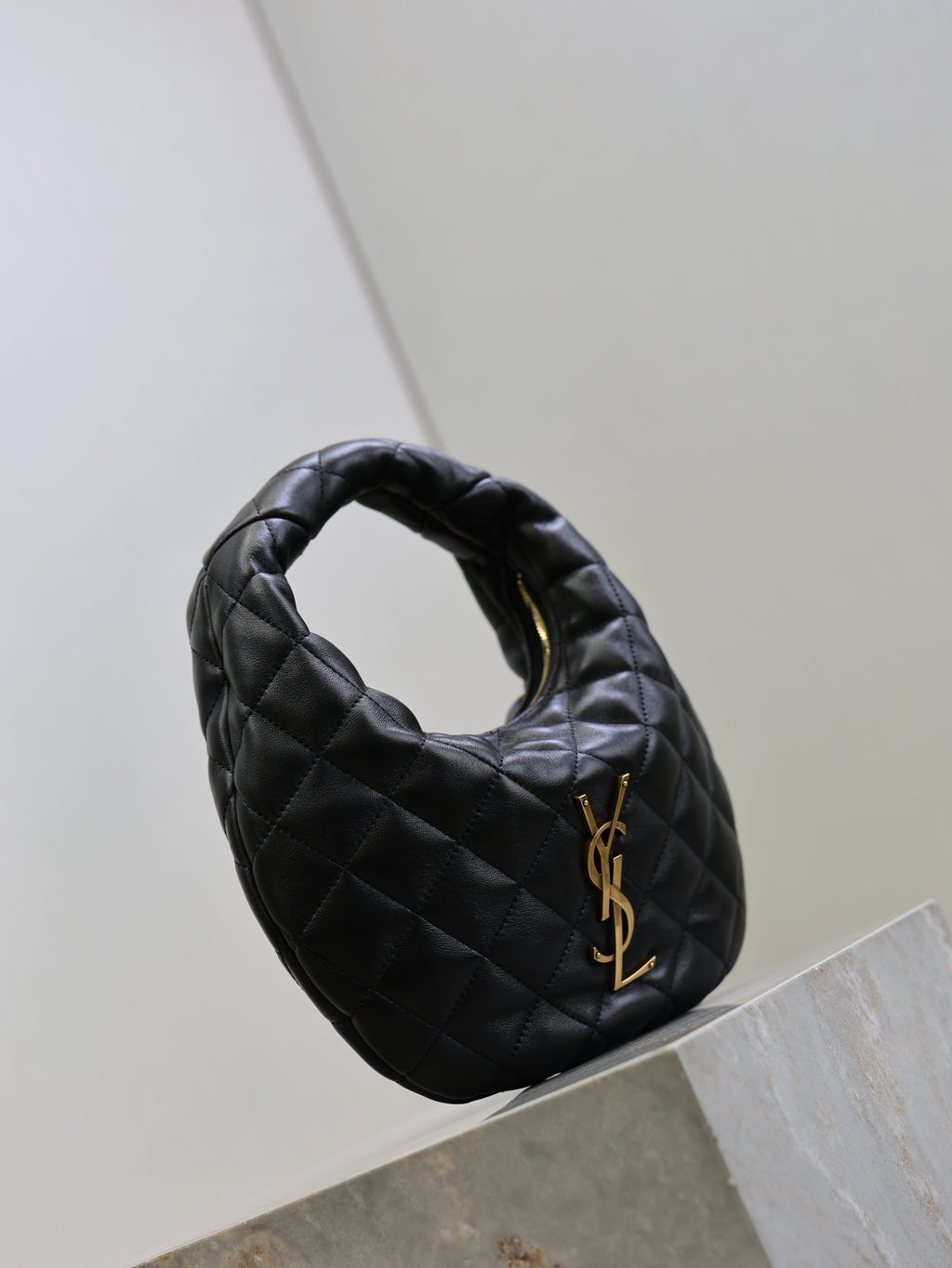 YSL 25S ICARE BABY 17 IN BLACK QUILTED CALFSKIN GOLD HARDWRE