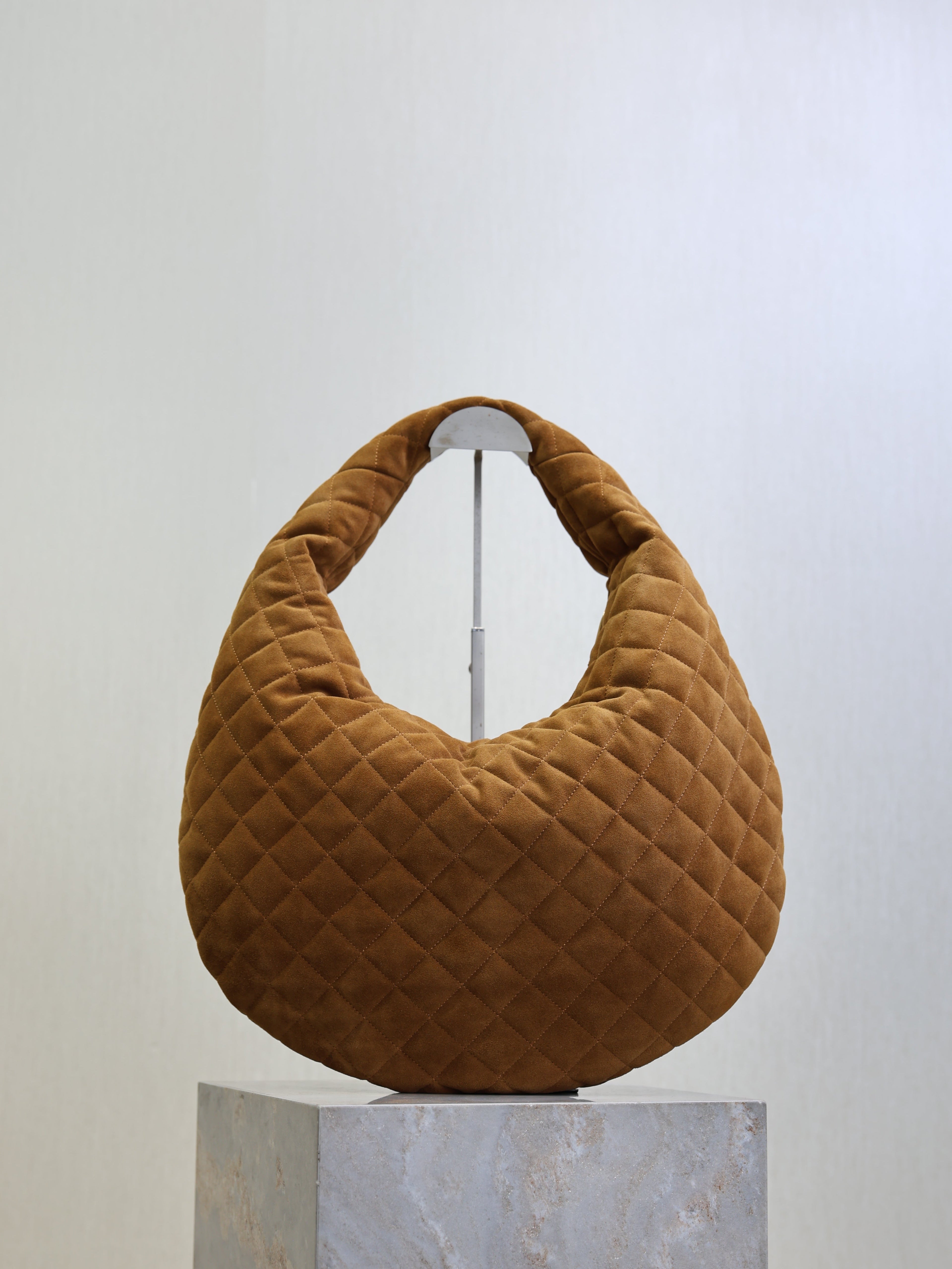 YSL 25S ICARINO 44 IN CARAMEL QUILTED SUEDE GOLD HARDWRE