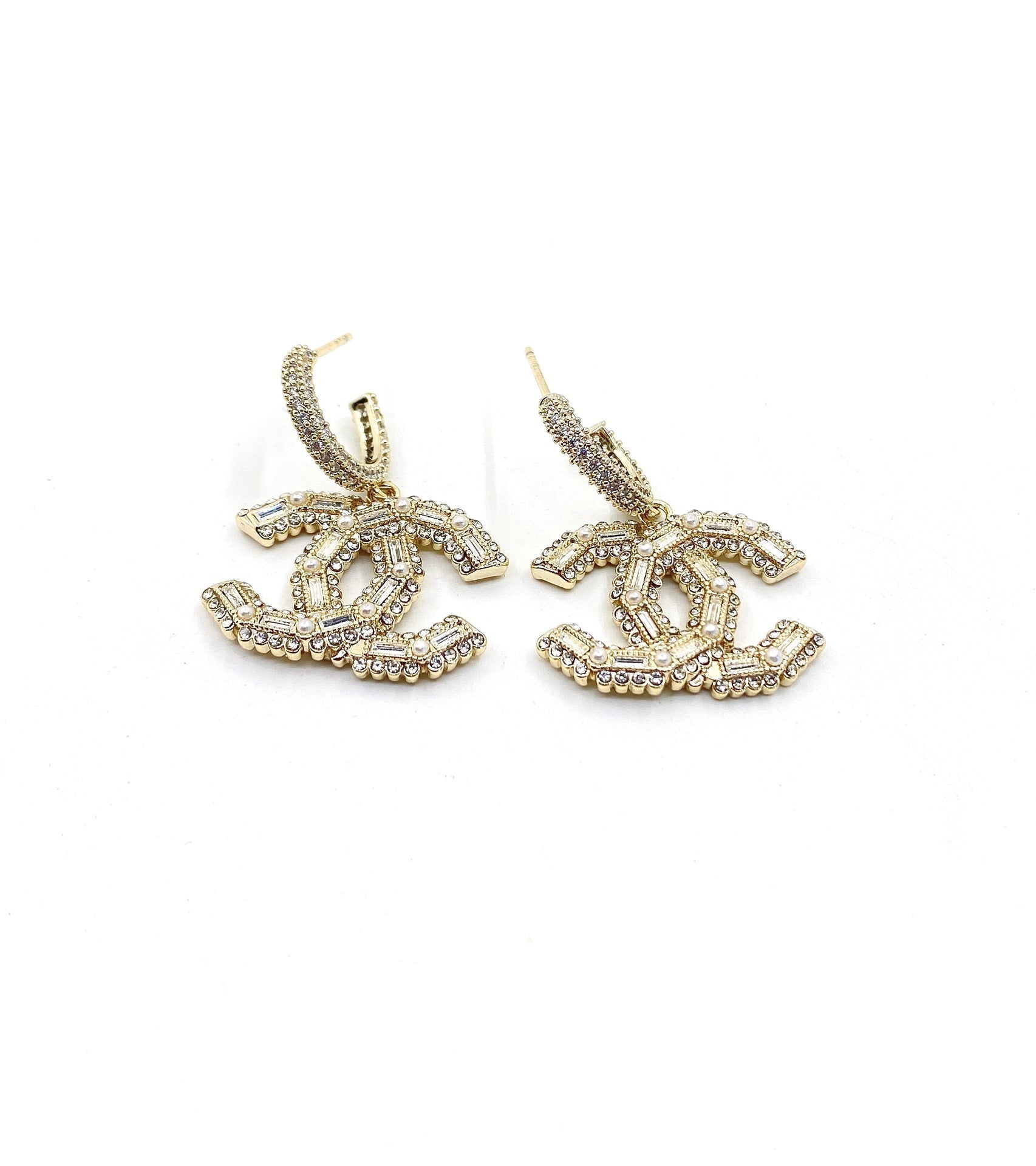 18K  Chanel Crystals Earrings
