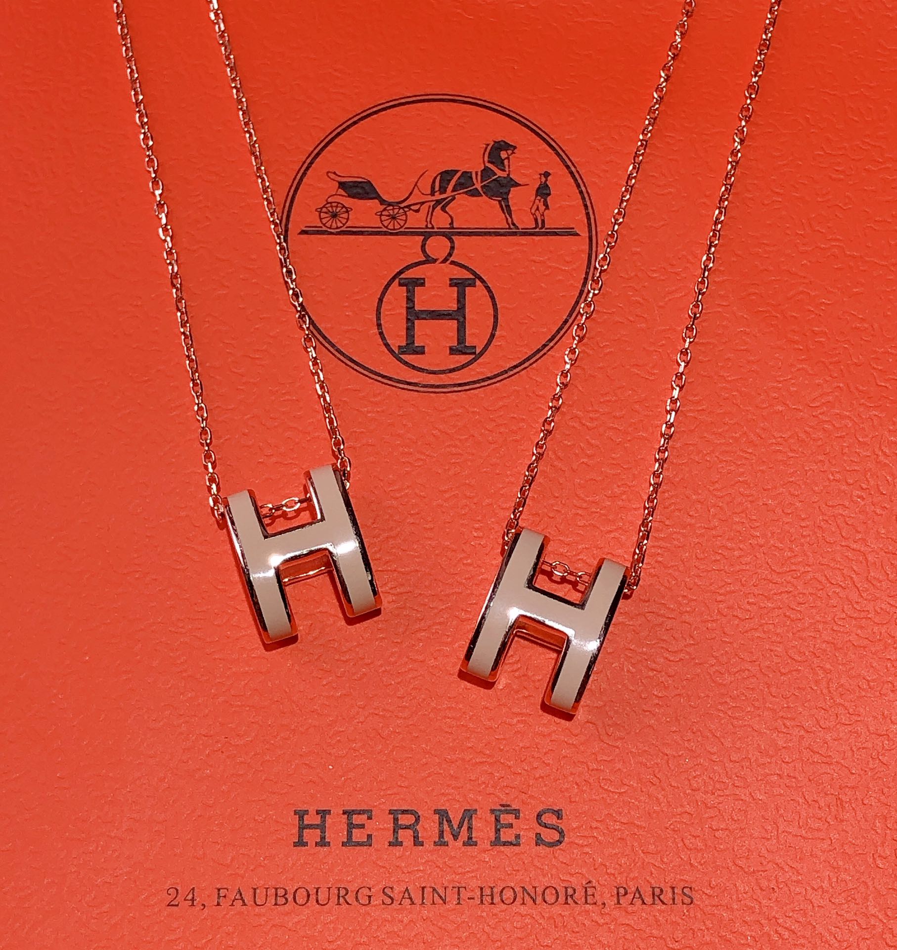 18K Mini Pop Hermes Grey Necklace