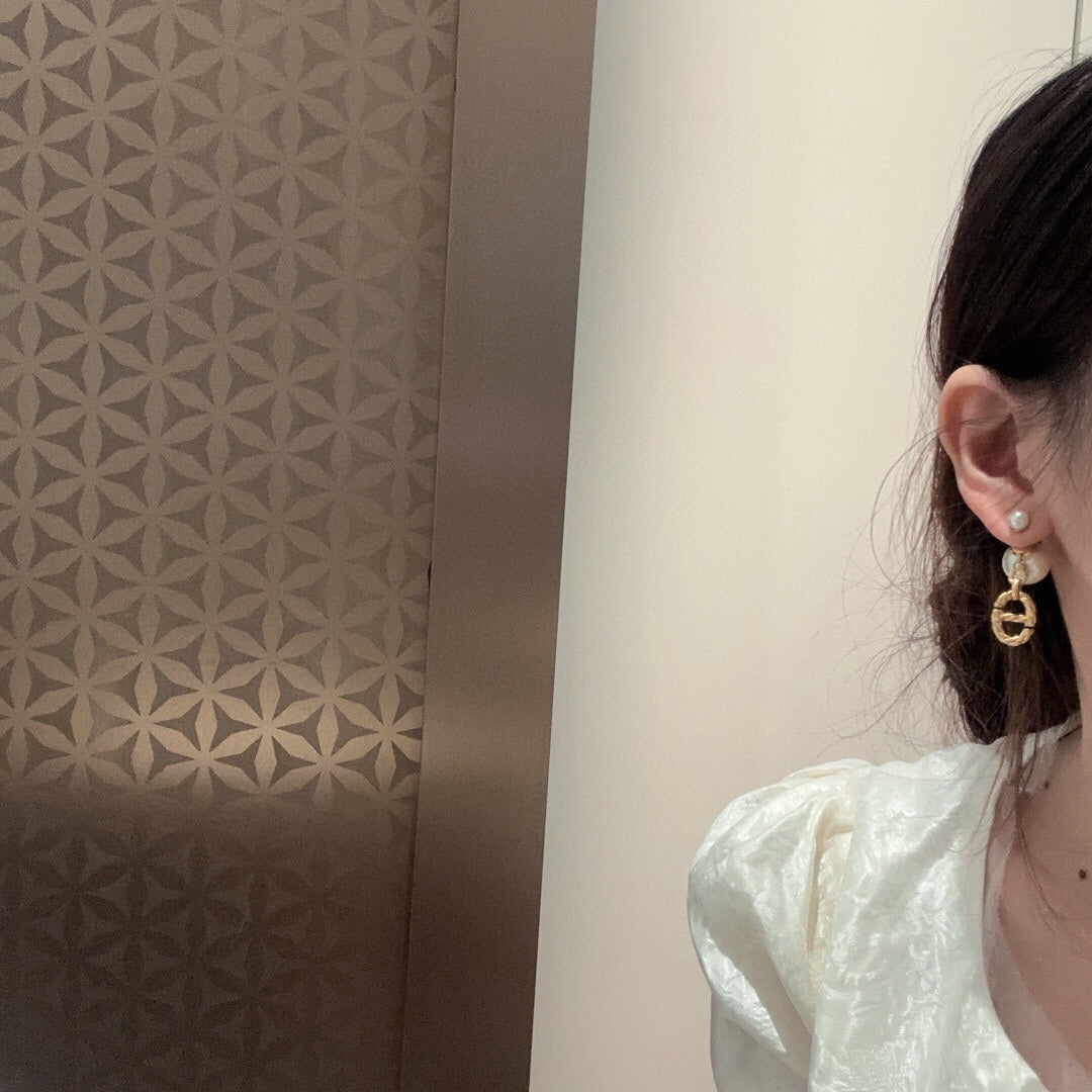 18K Dior 30 Montaigne Pearls Earrings