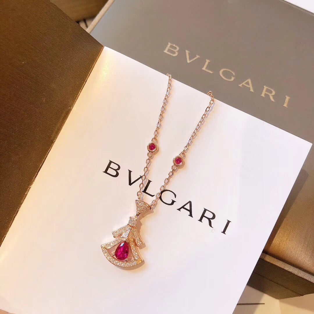 18K BVLGARI Dream Diamond Necklace