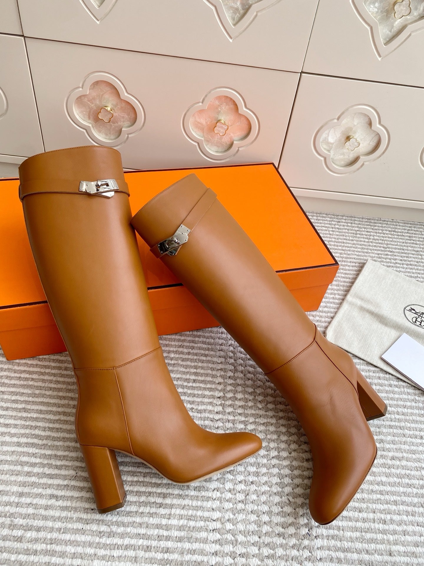 HERMES 25S TALL BOOTS 90 MM IN BROWN LAMBSKIN WITH SILVER HARDWARE