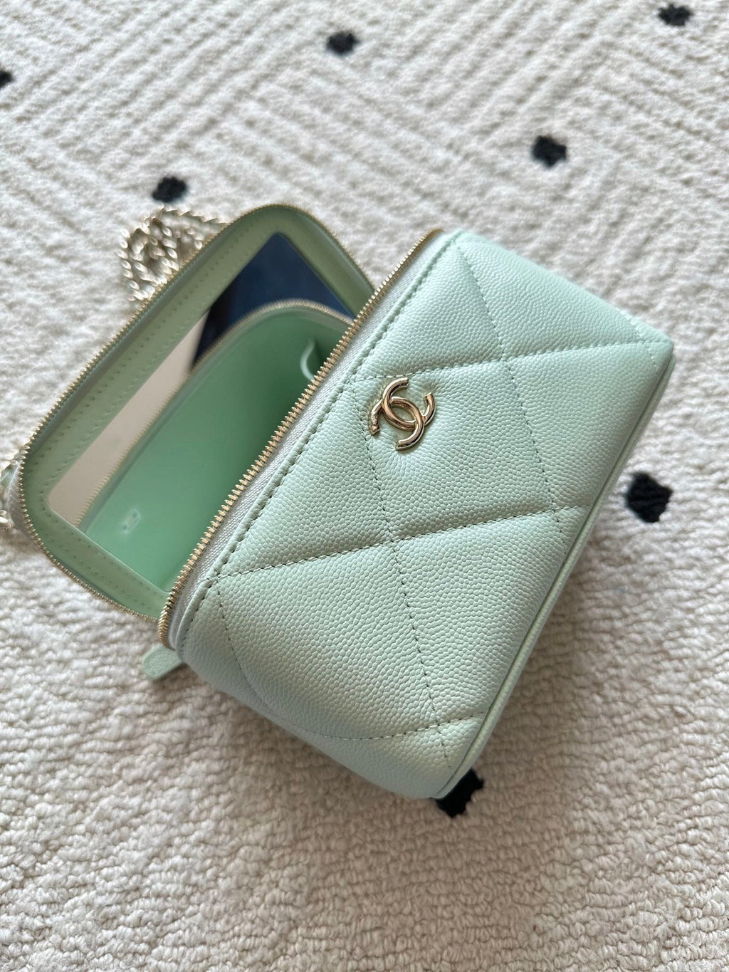 CHANEL 25S VANITY BAG 17 IN MINT GREEN CAVIAR LEATHER