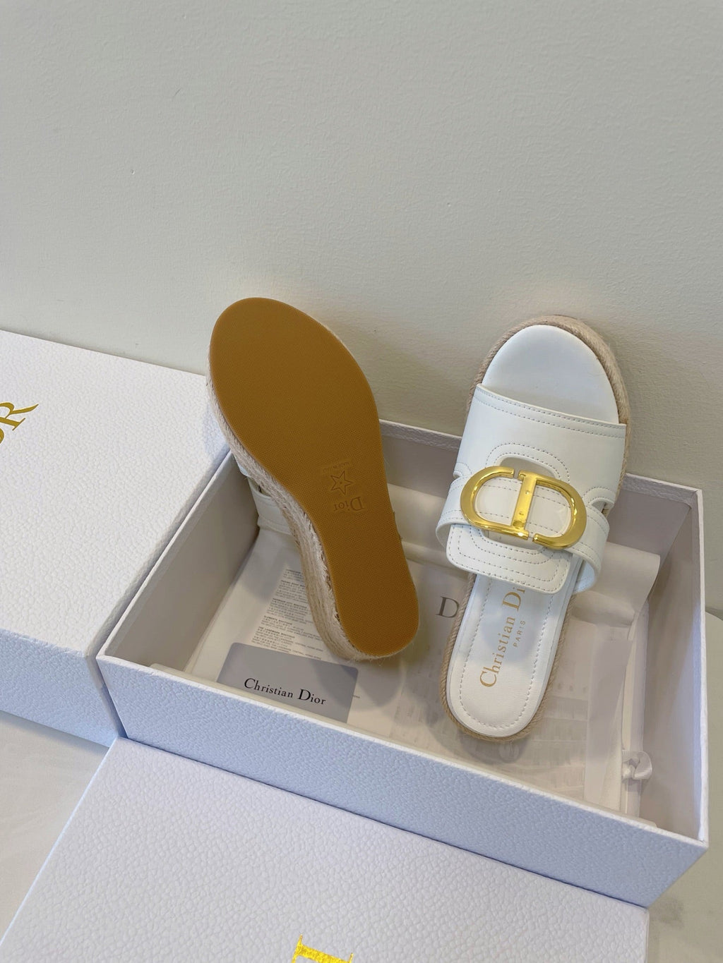 DIOR MONTAIGNE WEDGE SLIDE 95MM IN WHITE CALFSKIN