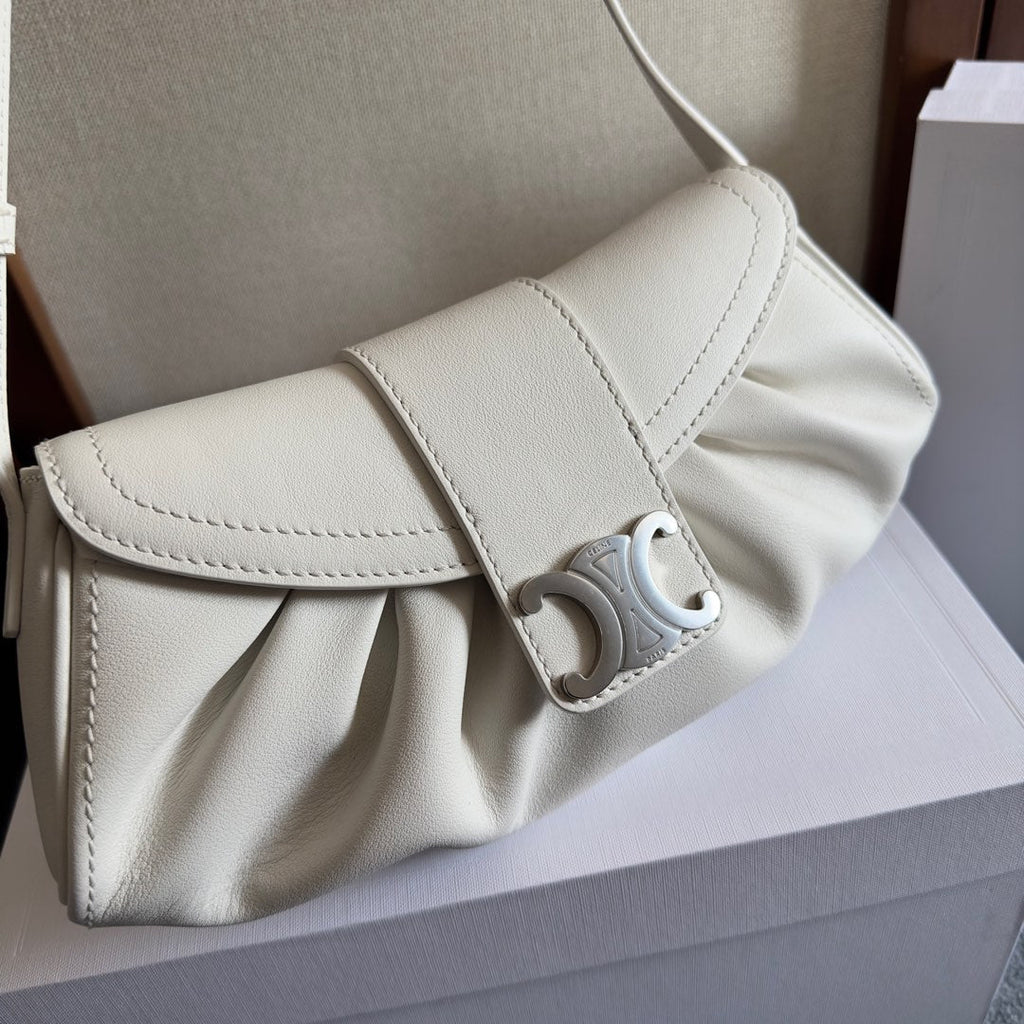CELINE TEEN POLLY 29 IN WHITE CALFSKIN SILVER HARDWARE