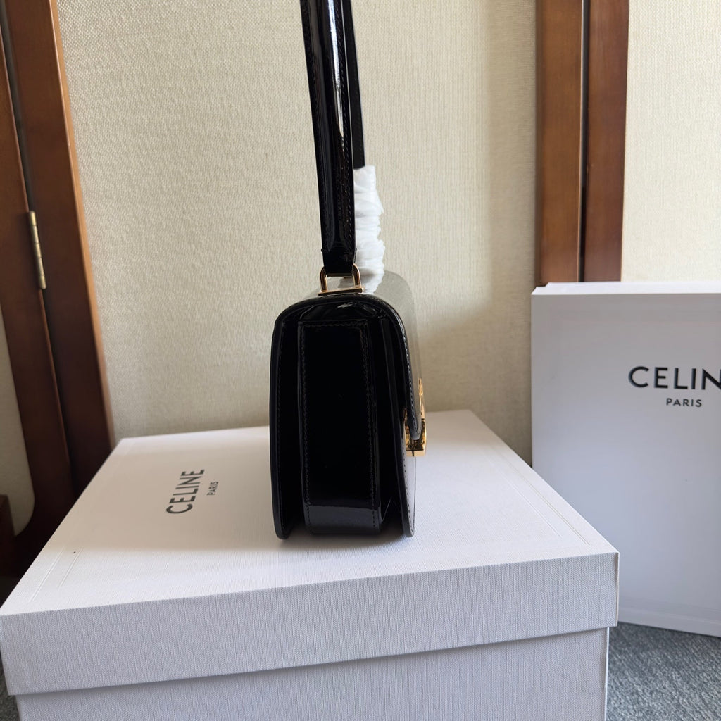 CELINE TEEN GARANCE BAG 18 IN BLACK PATENT CALFSKIN