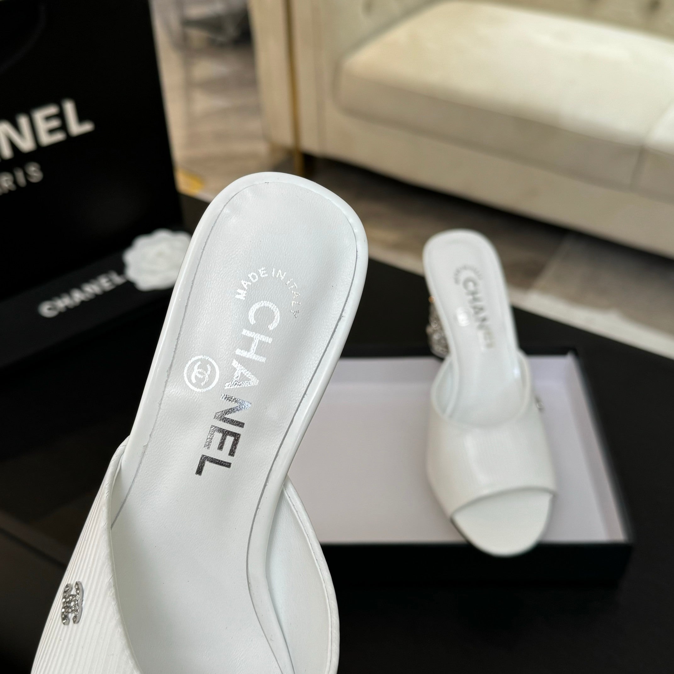 CHANEL T-STRAP PEARL HEEL 85 MM SANDALS IN WHITE LAMBSKIN MULE