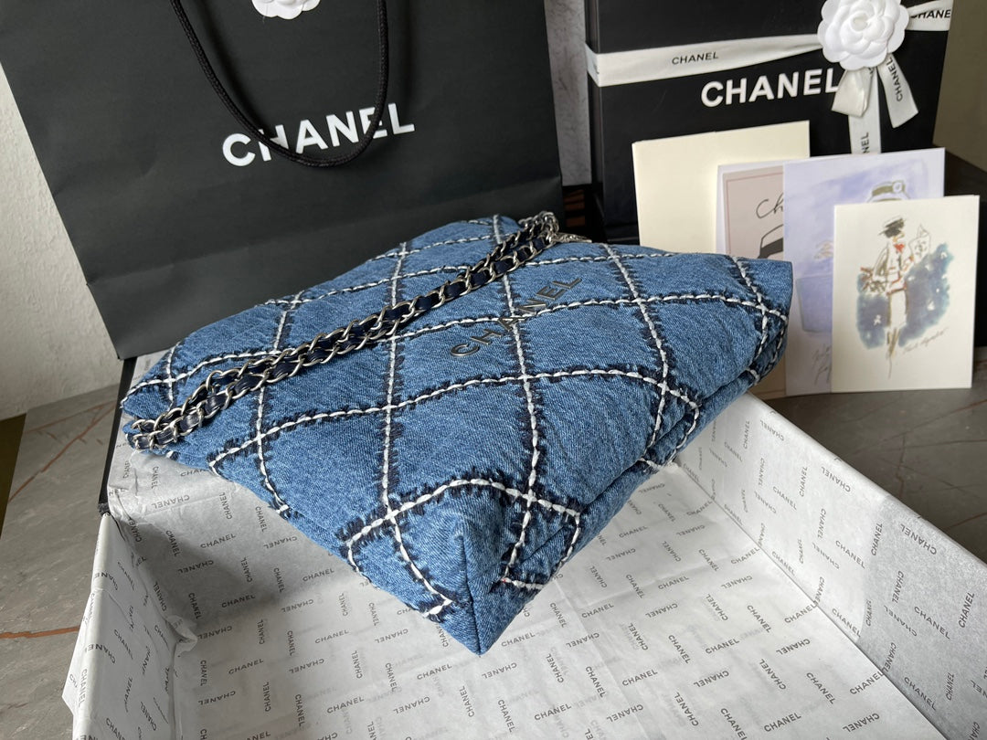 CHANEL MEDIUM 37 CROSSBODY BAG IN BLUE DENIM WITH CHAIN