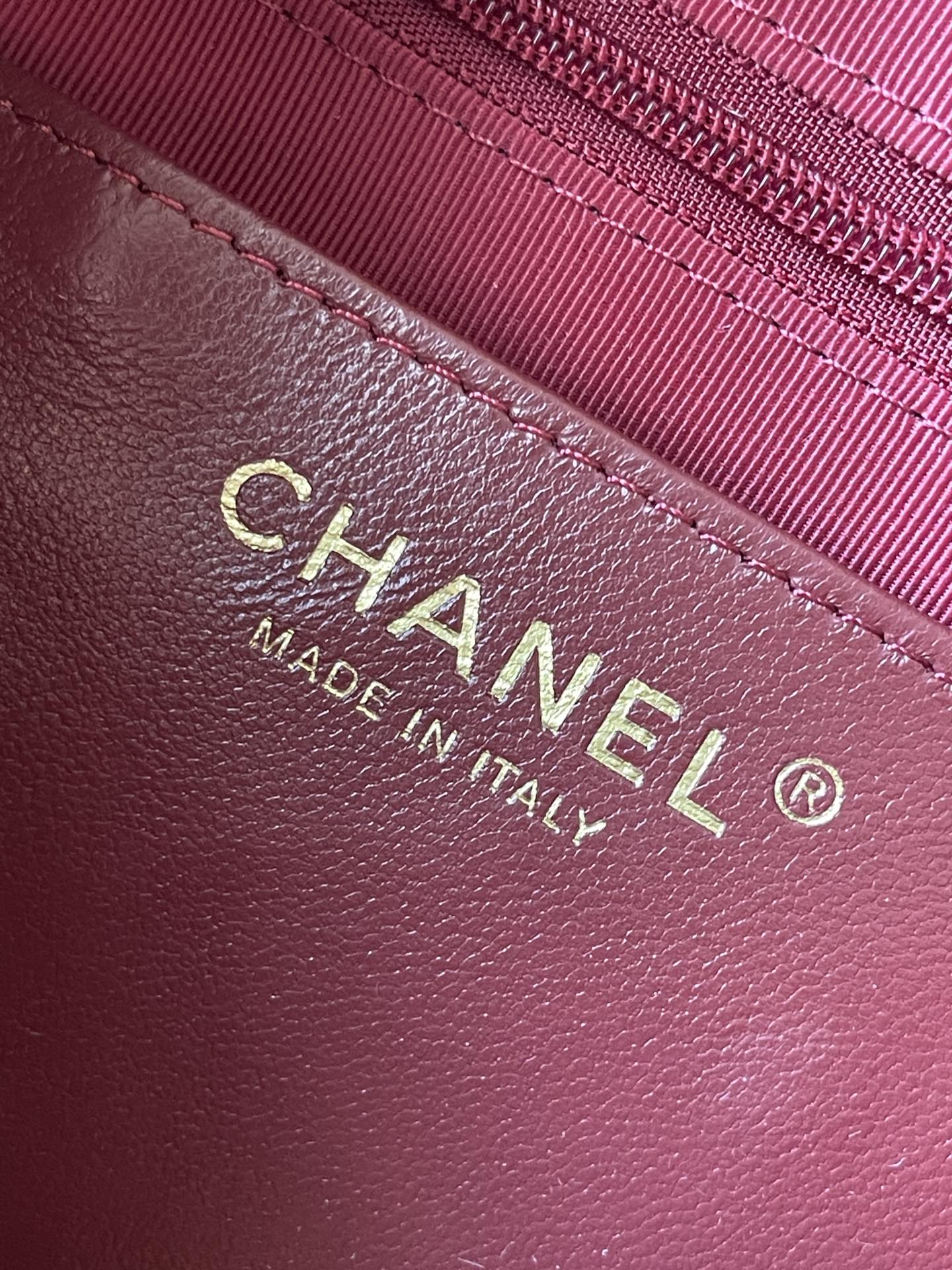CHANEL CAMERA BAG 24 IN BUANEER RED QUILTED LAMBSKIN DOUBLE C GOLD COIN