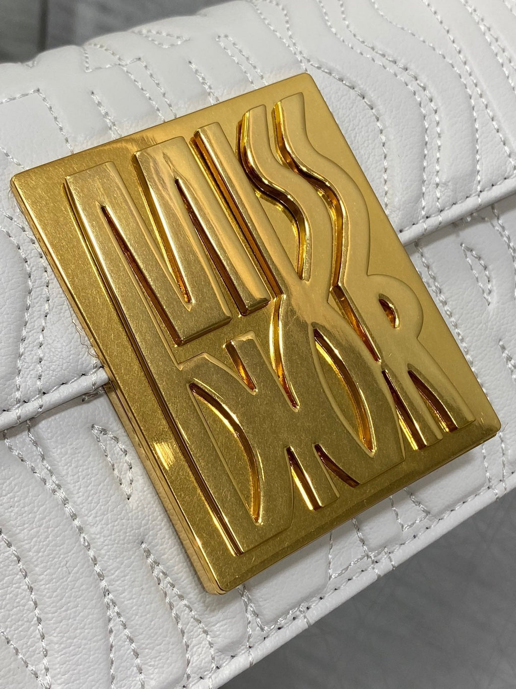 DIOR FLAP BAG 18 WHITE QUILTED ALLOVER CALFSKIN