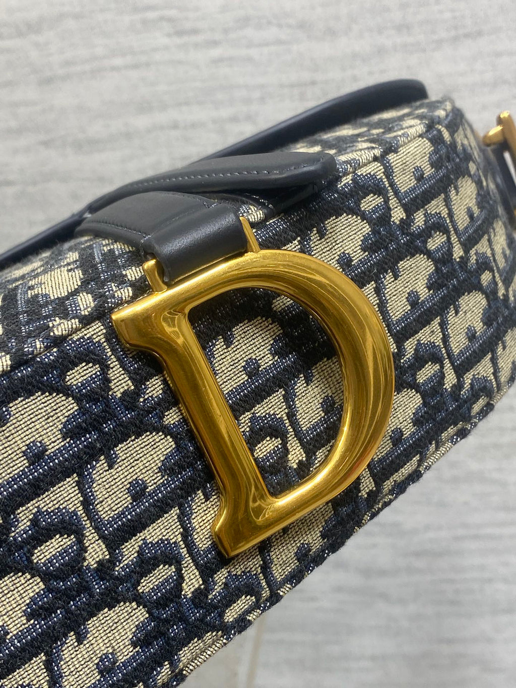 DIOR 25S MINI SOFT SADDLE BAG 19 IN BLUE DIOR OBLIQUE JACQUARD AND SMOOTH CALFSKIN