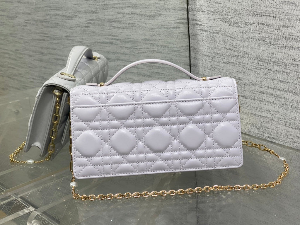DIOR 25S  TALK PHONE POUCH 21 IN PALE LILAC CALFSKIN GOLD HARDWARE