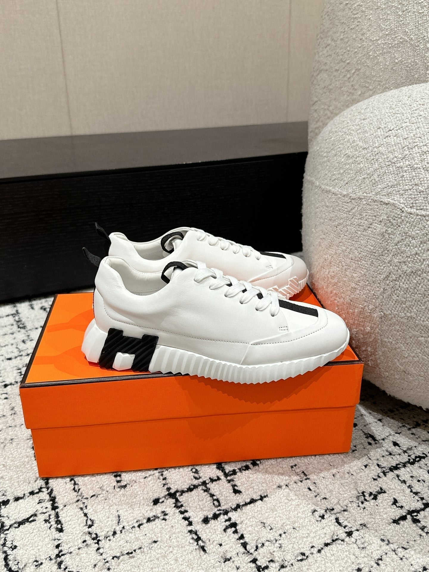 HERMES BOUNCING SNEAKER IN WHITE MIX BLACK CALFSKIN