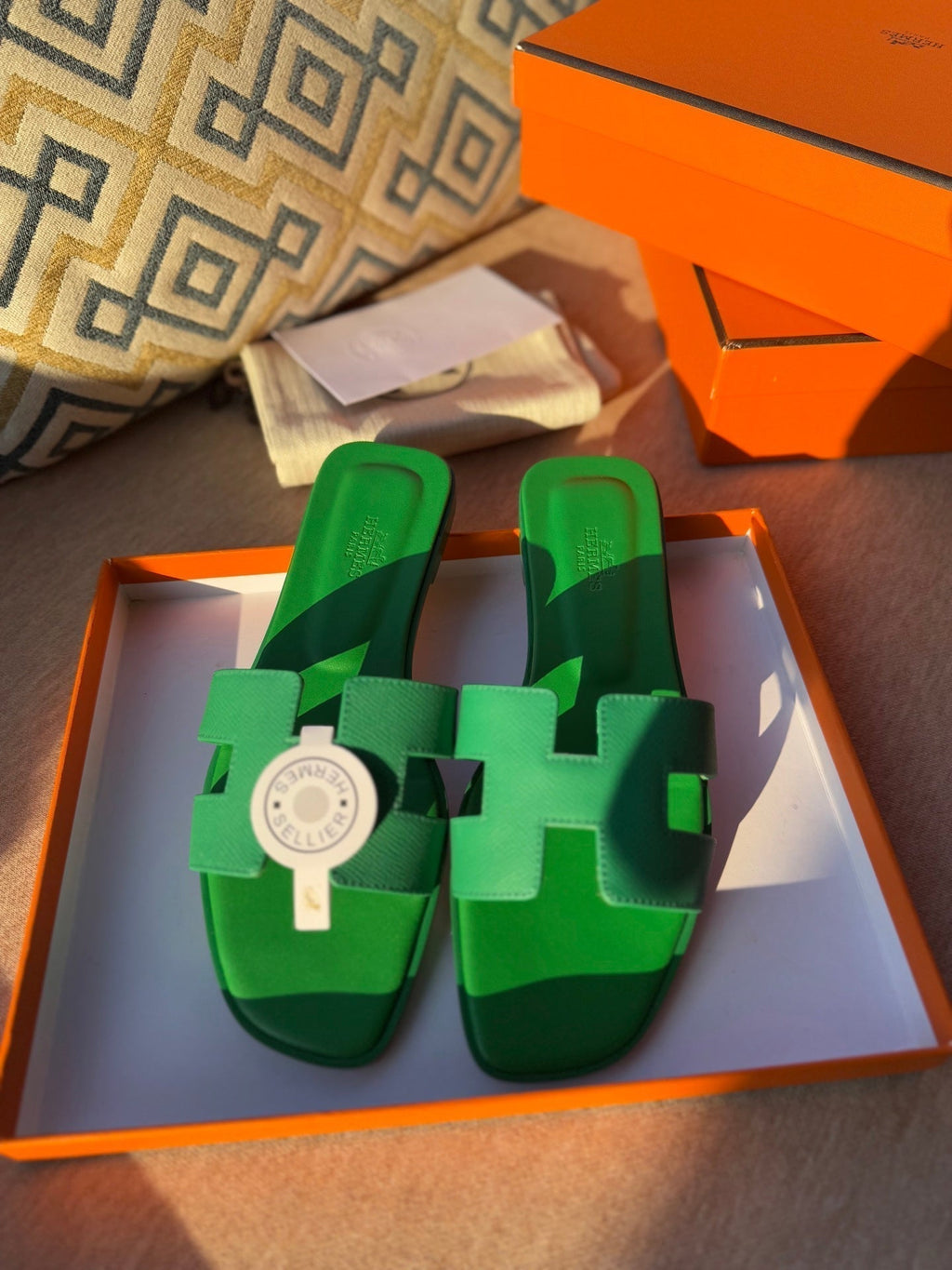 HERMES 0RAN SANDALS IN SHAMROCK GREEN CALFSKIN