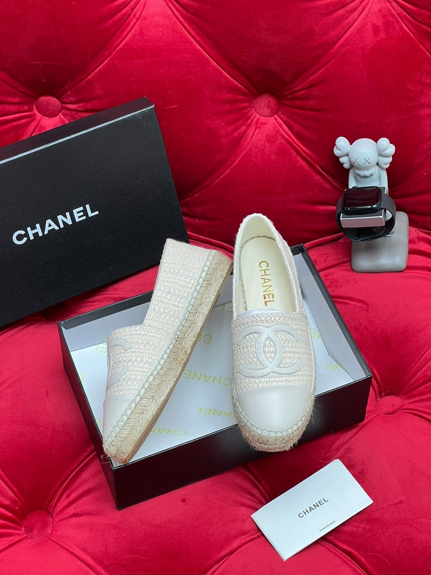 CHANEL WOVEN LOAFERS IN WHITE BEIGE FABRIC