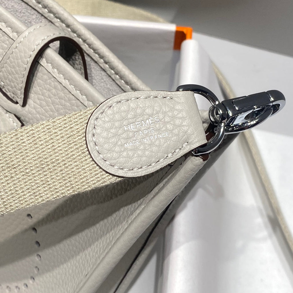 HERMES MINI NEO 18 EVELYNE BAG IN GREY GRAINED CALFSKIN
