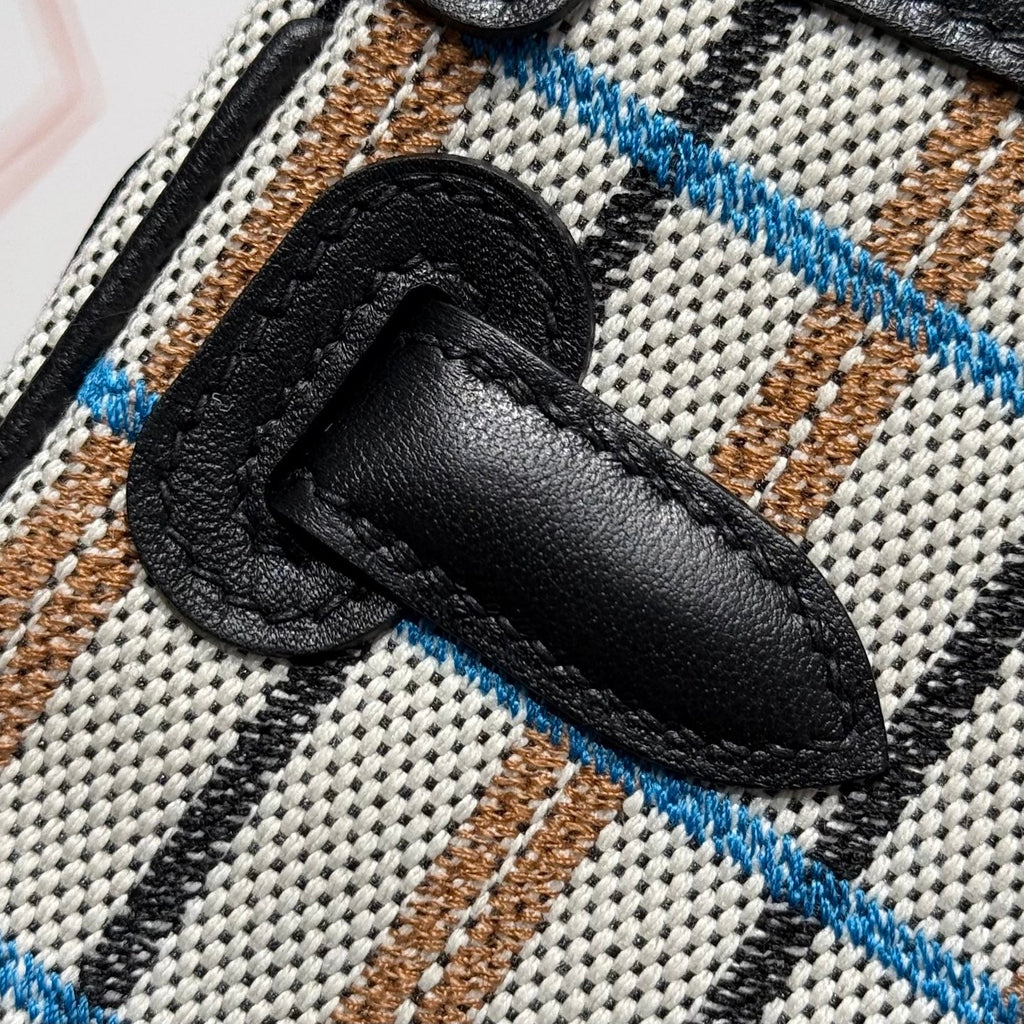 HERMES BIRKIN SHOULDER 29 IN BLACK CALFSKIN ÉCRU/NOIR/FAUVE/NOIR/BLEU ZANZIBAR EMBROIDERY PLAID CANVAS